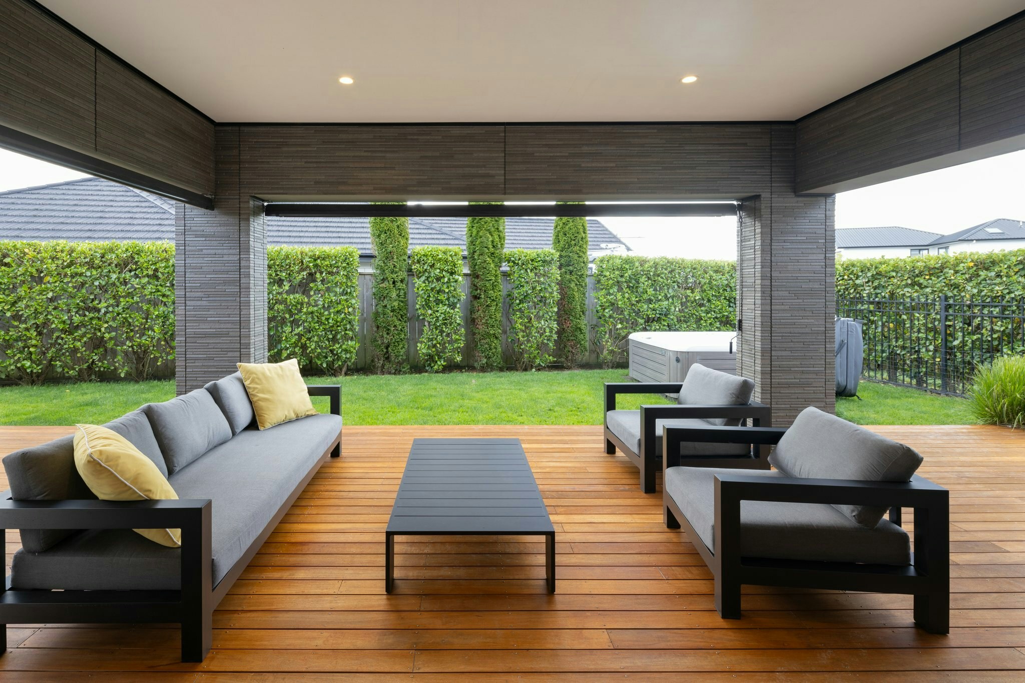 45 web or mls in House AR5 6906