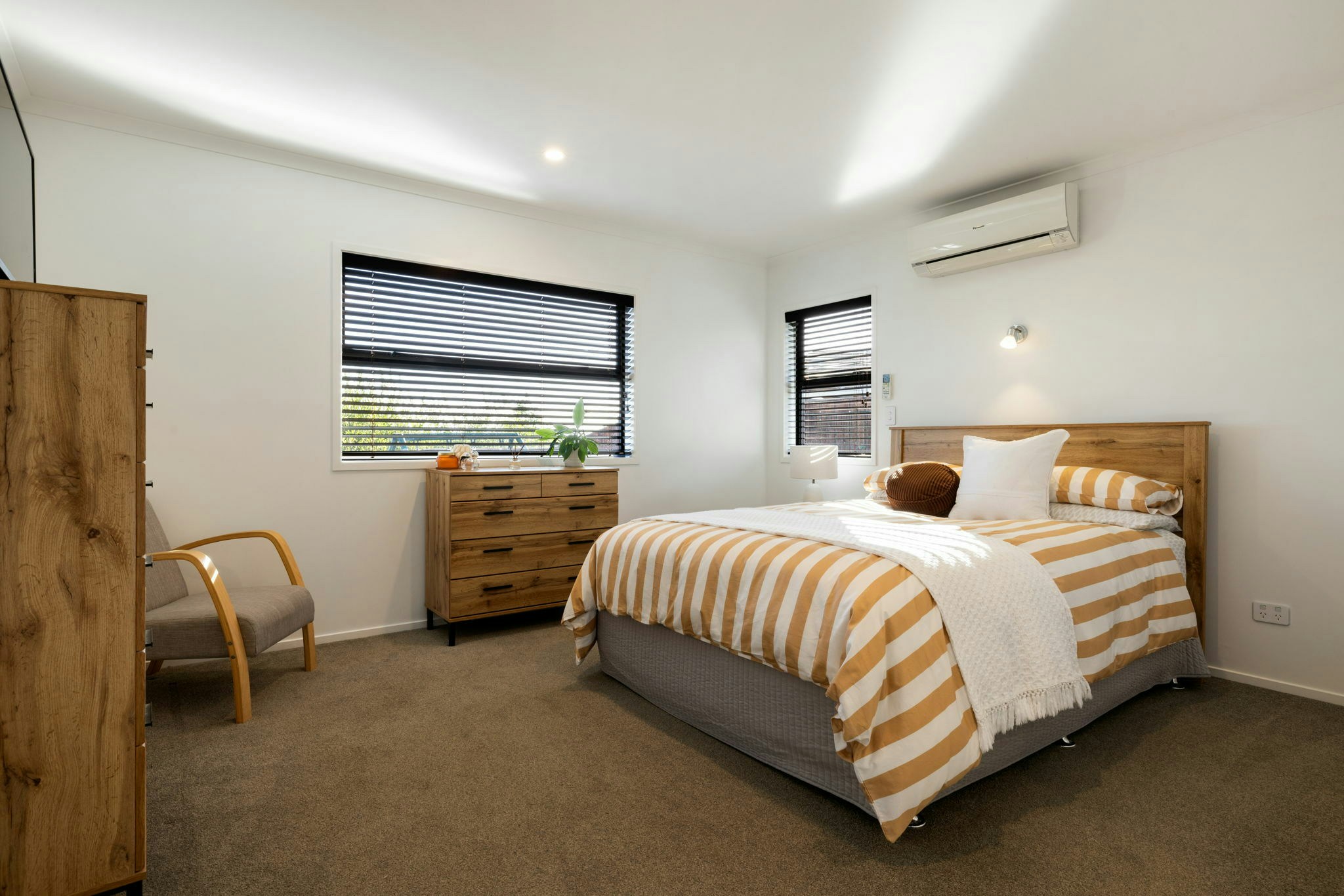 45 web or mls in House SR5 0569