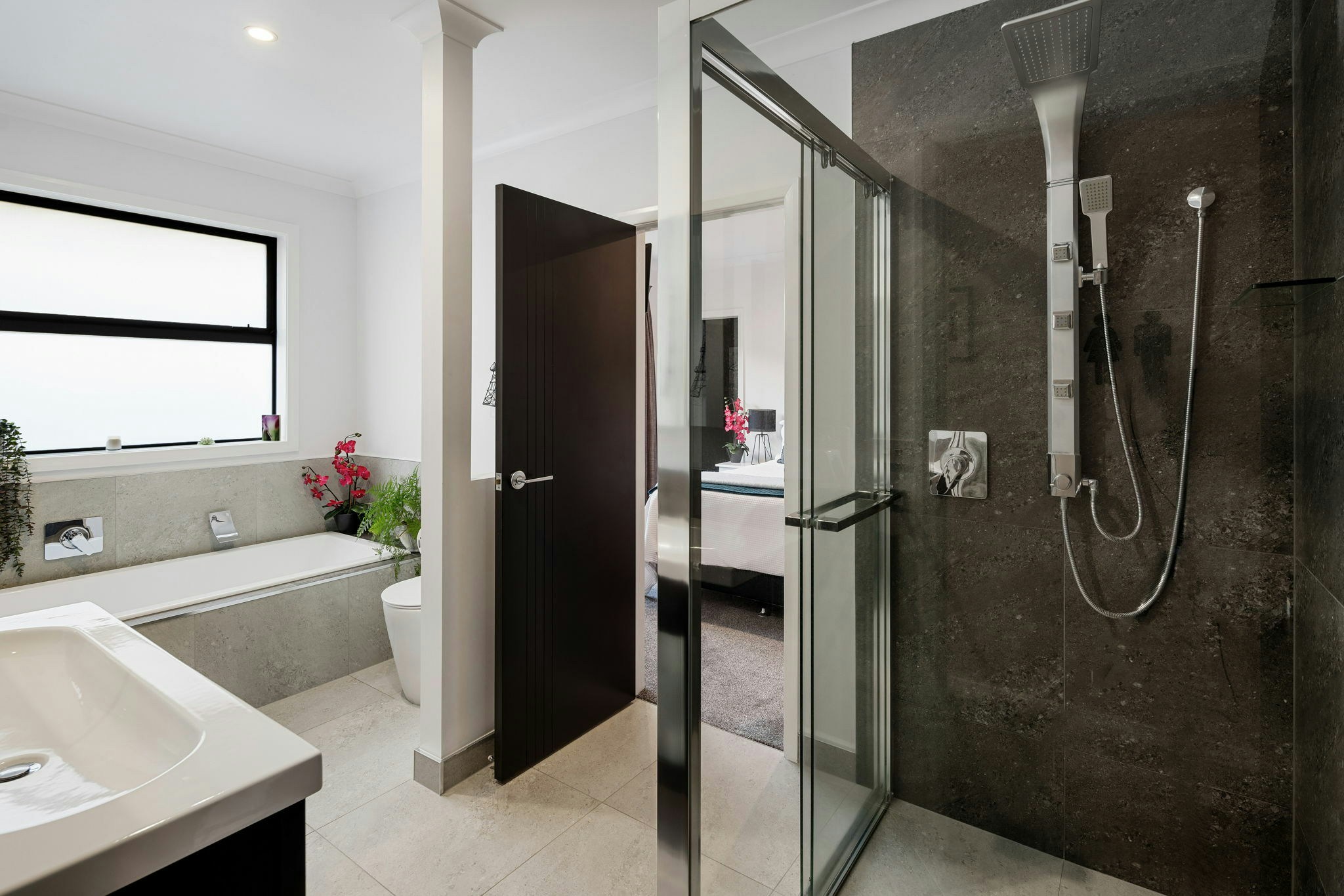 46 web or mls 4343in House AR5 8692