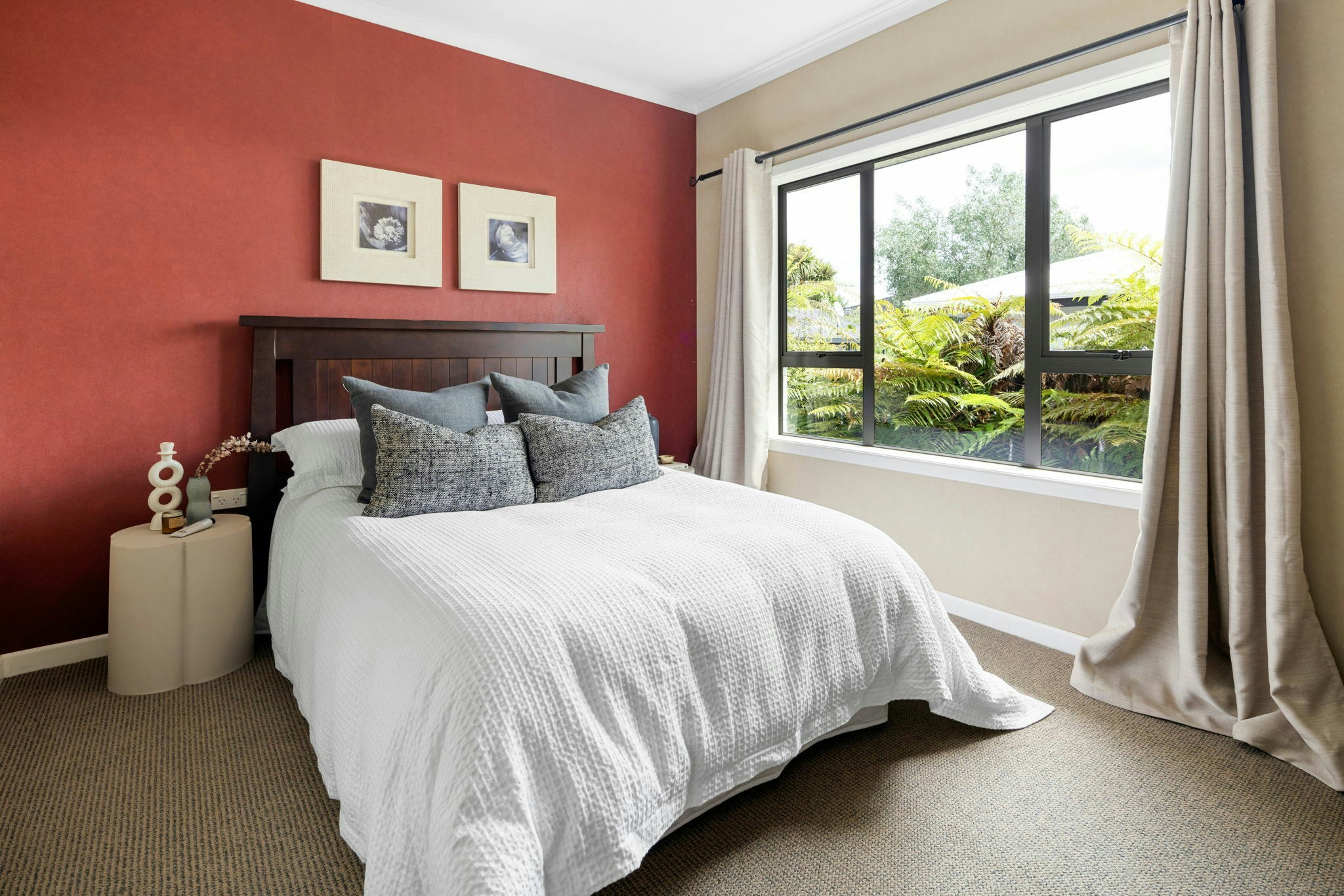 46 web or mls in House AR5 5463