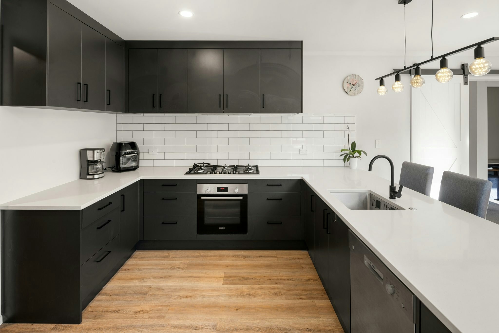 46 web or mls in House AR5 9804