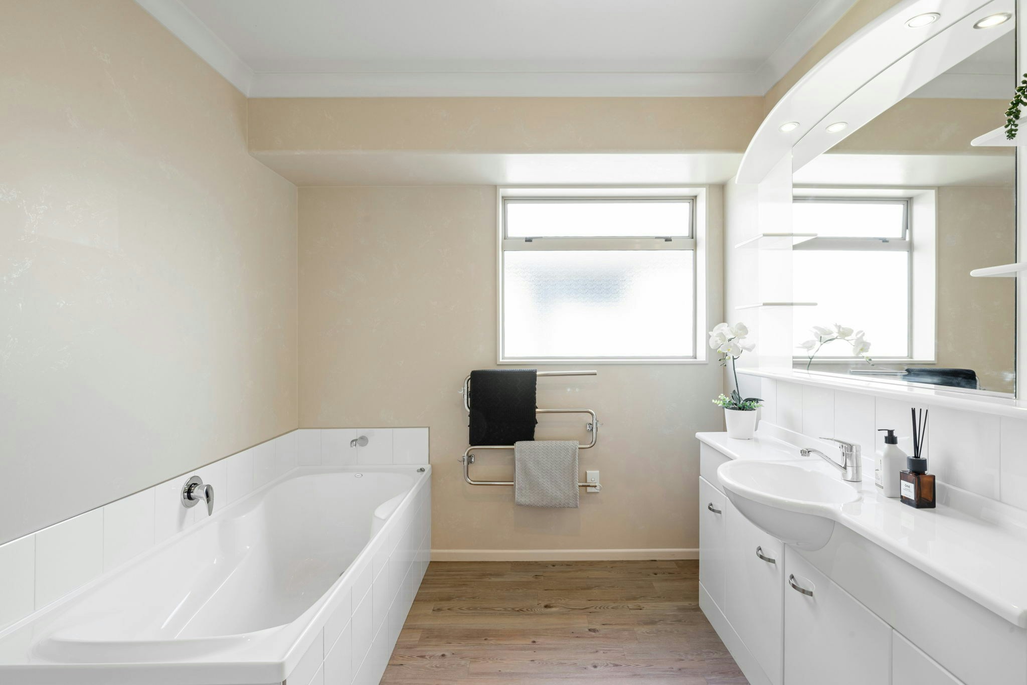 46 web or mls in House SR5 6258