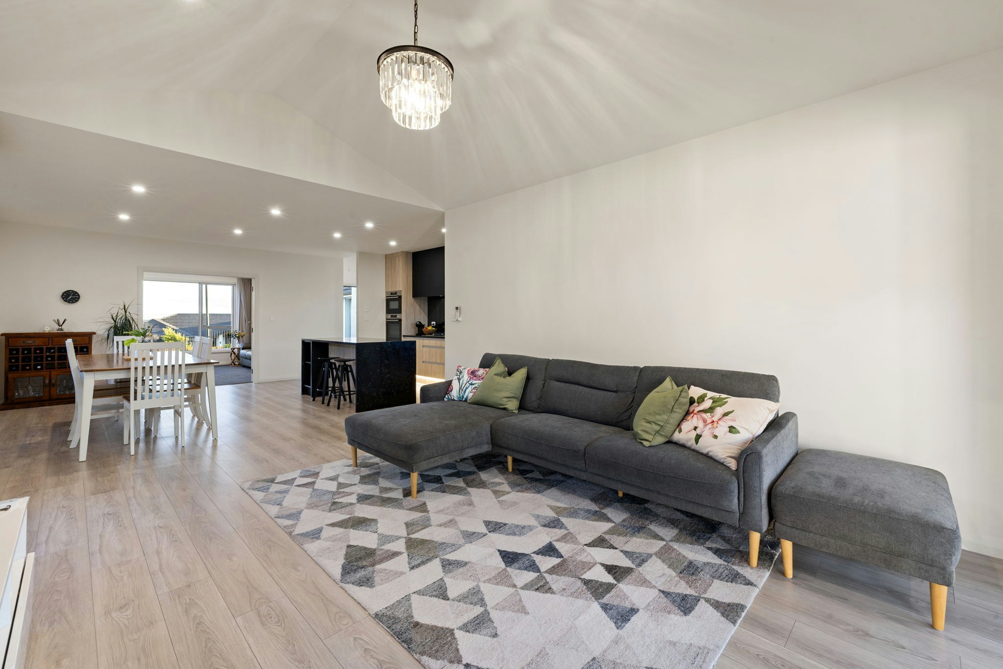 46 web or mls in House SR5 7471