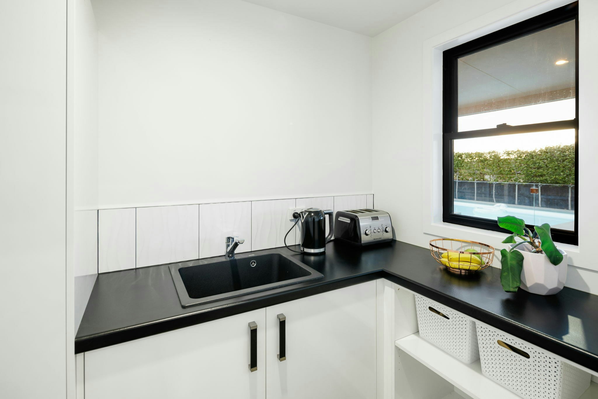 47 web or mls in House AR5 0176