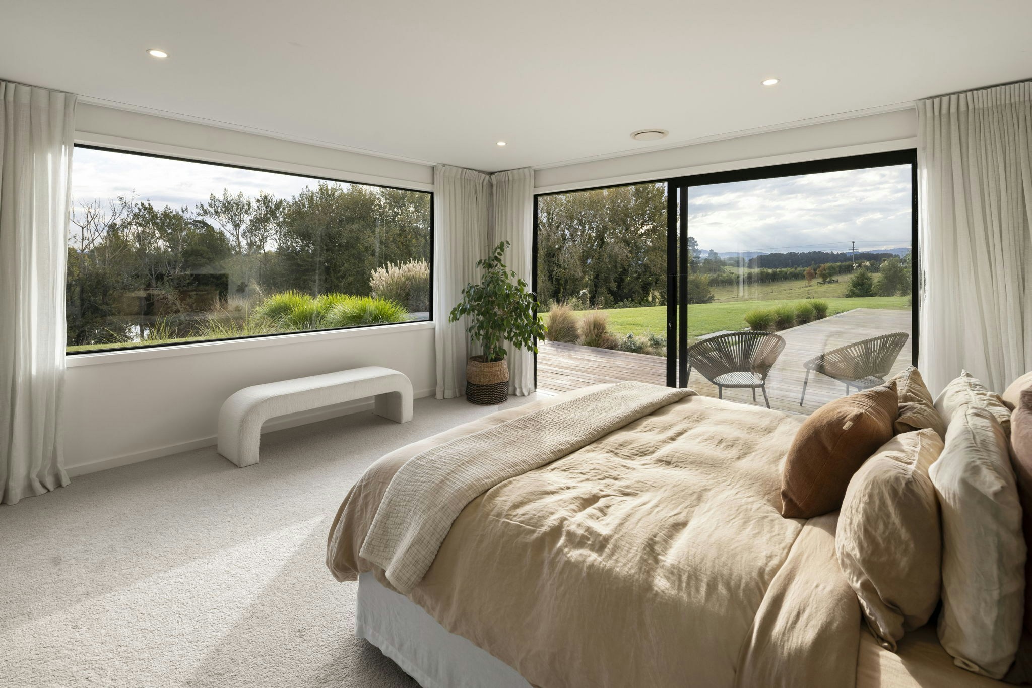 47 web or mls in House AR5 4915