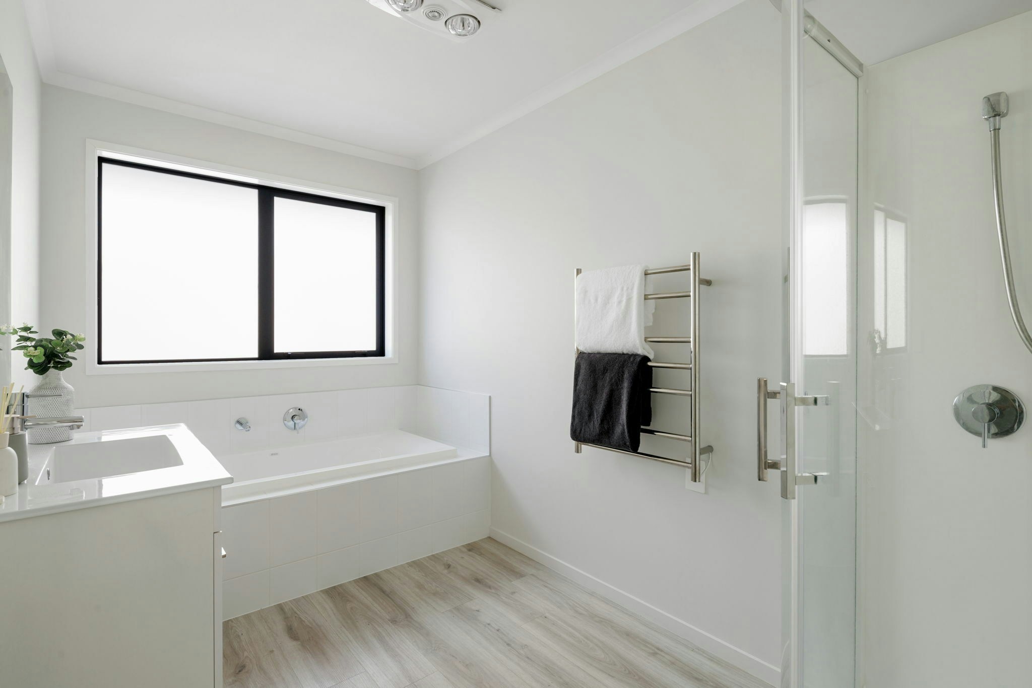 47 web or mls in House AR5 6414