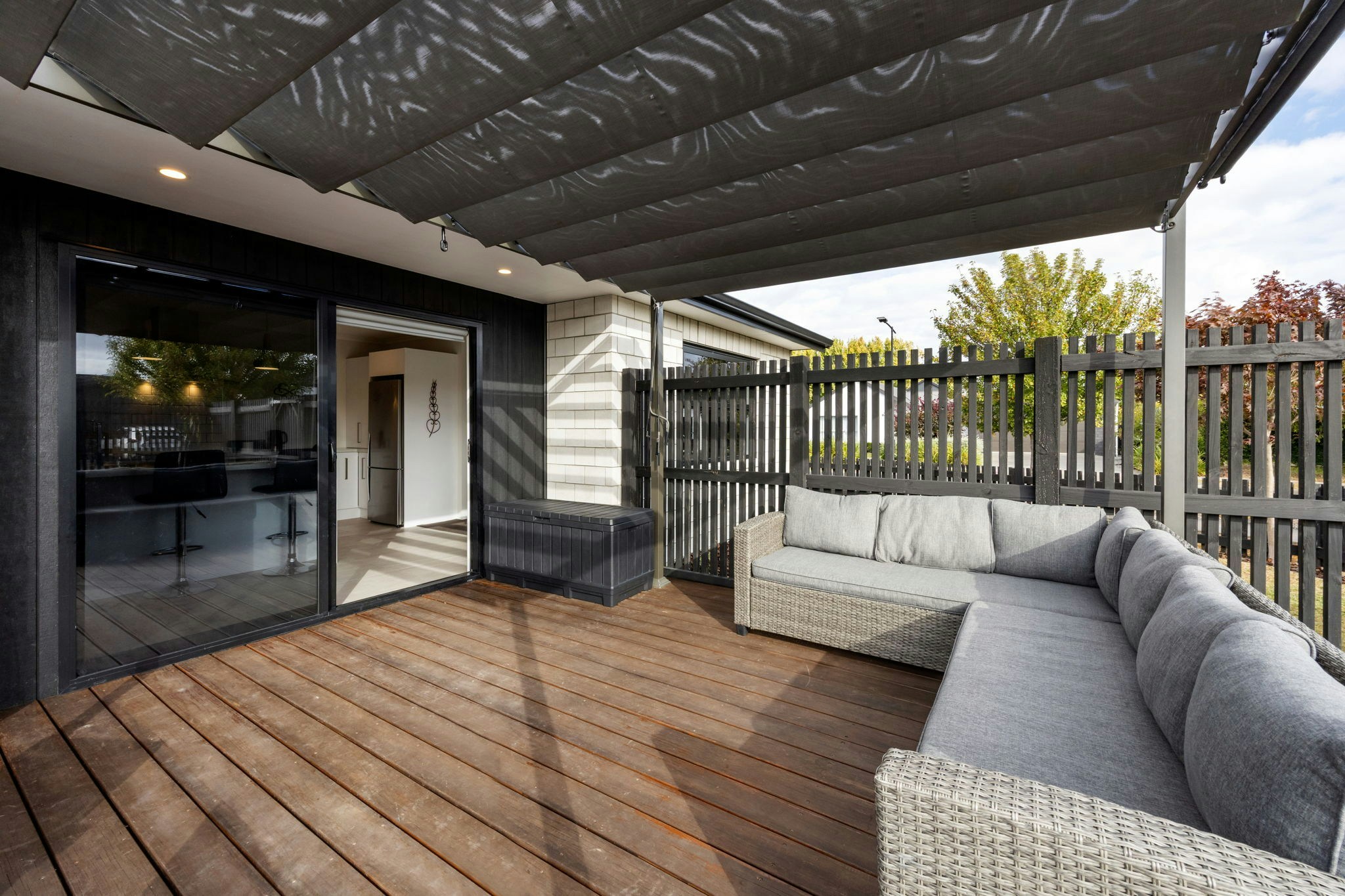 48 web or mls in House AR0 1427