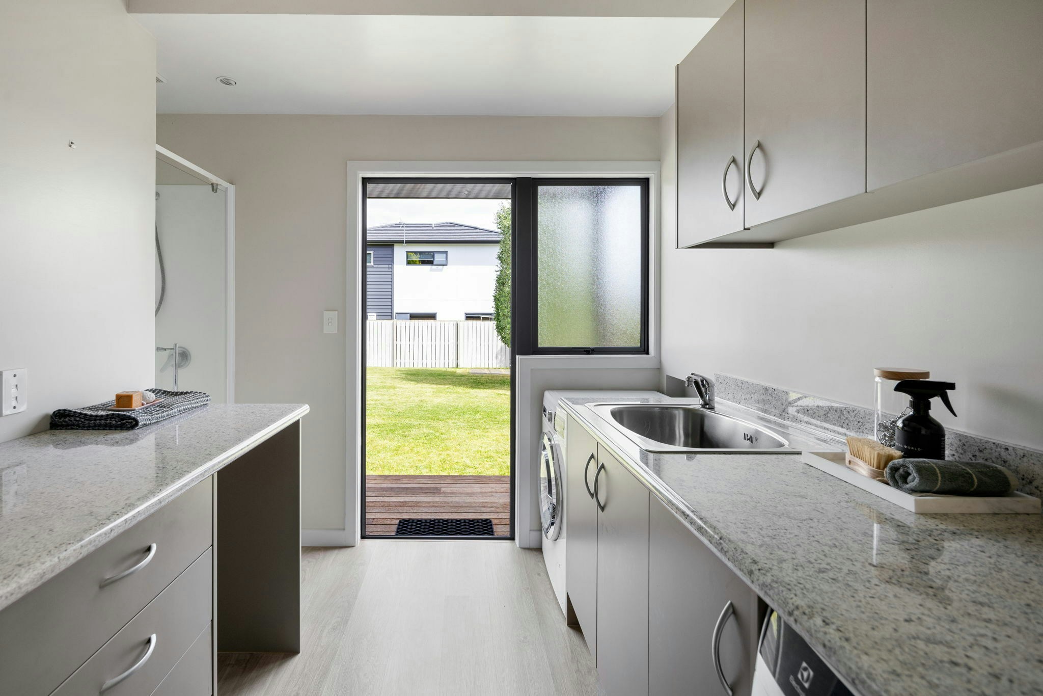 48 web or mls in House AR5 5477