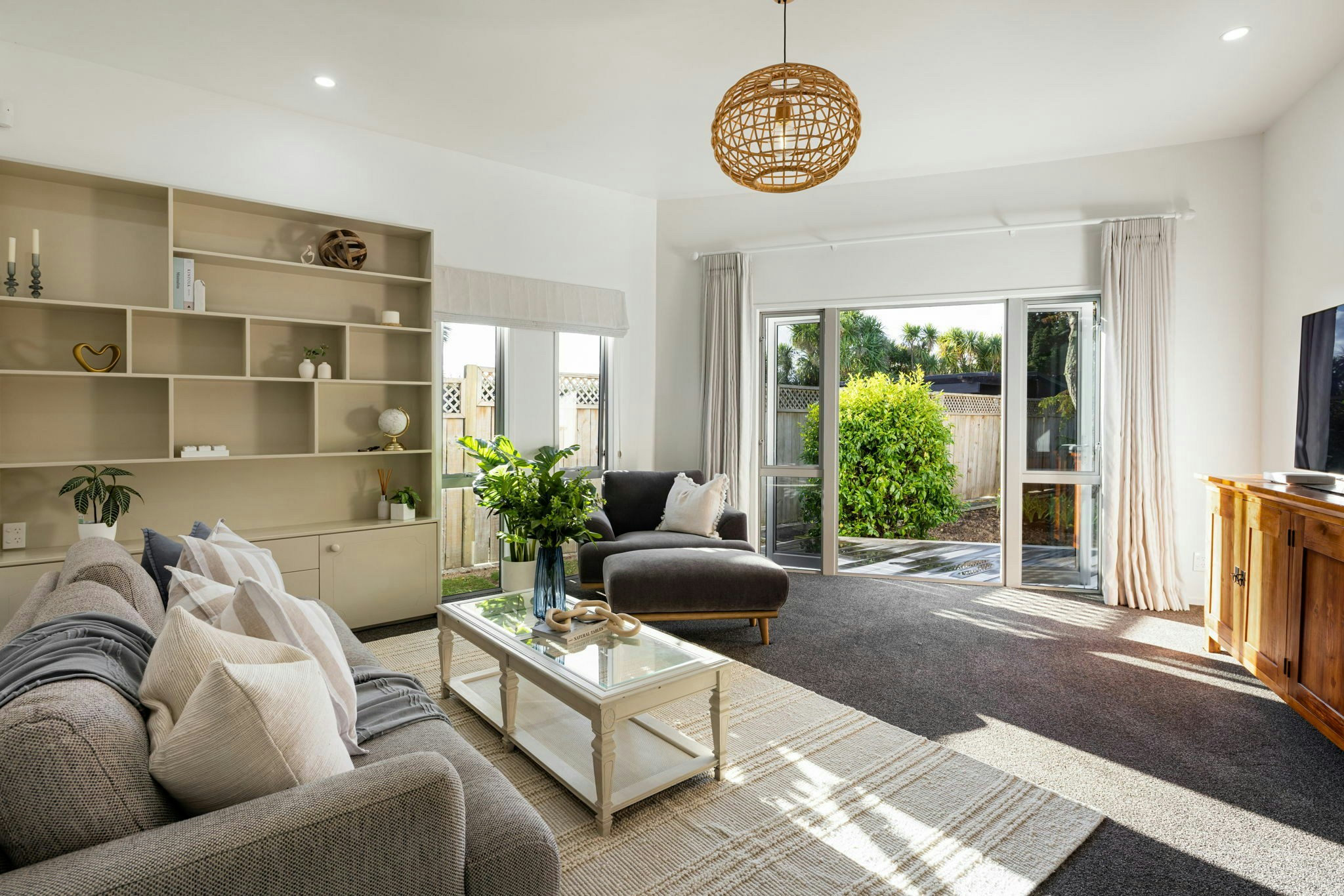 48 web or mls in House AR5 8177