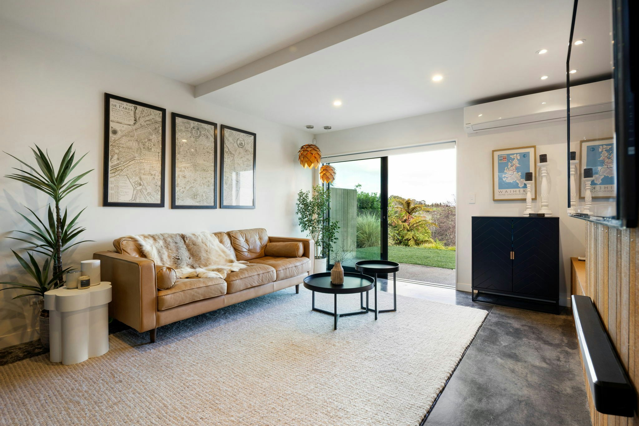 48 web or mls in House AR5 8238