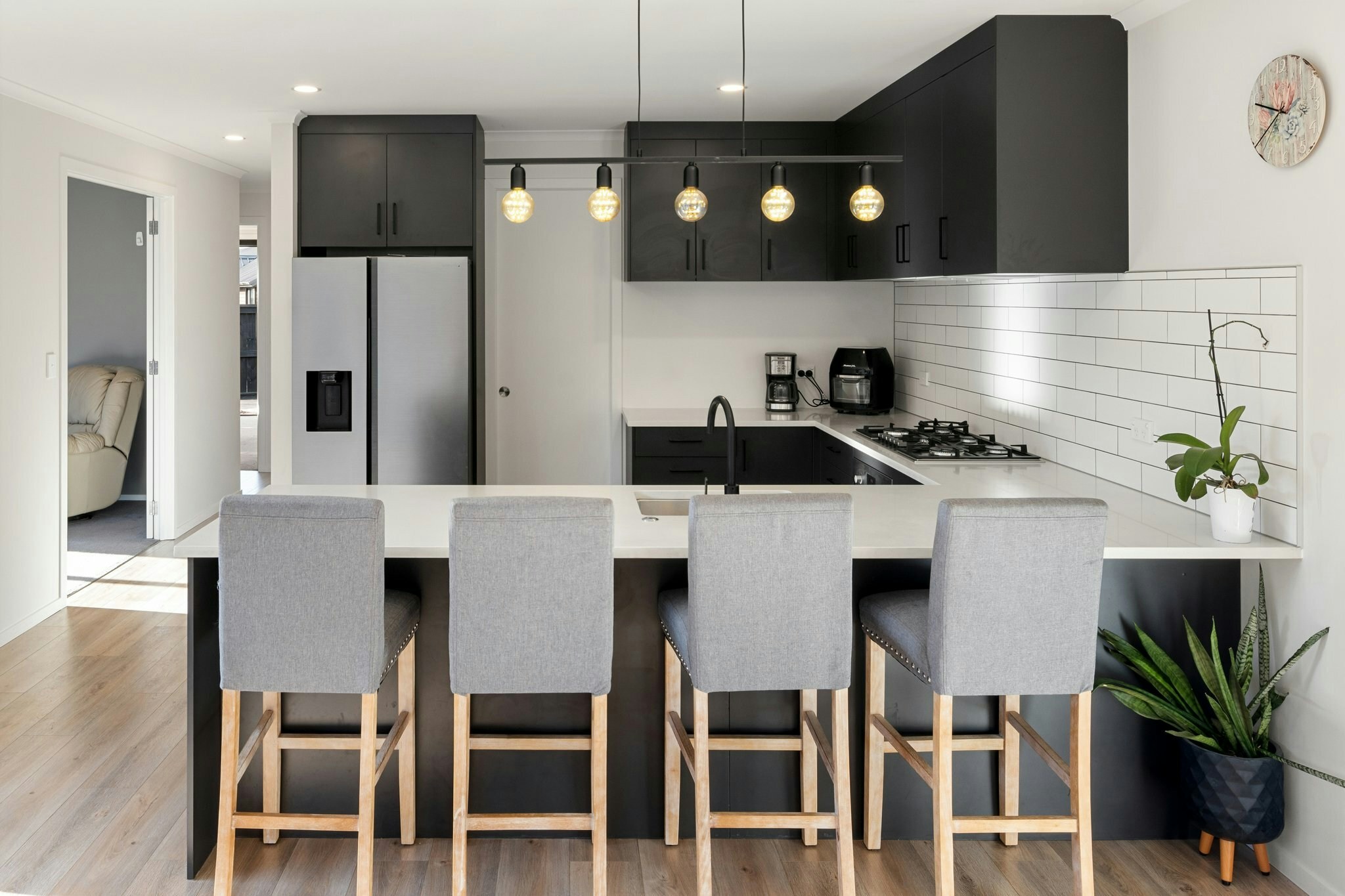 48 web or mls in House AR5 9819