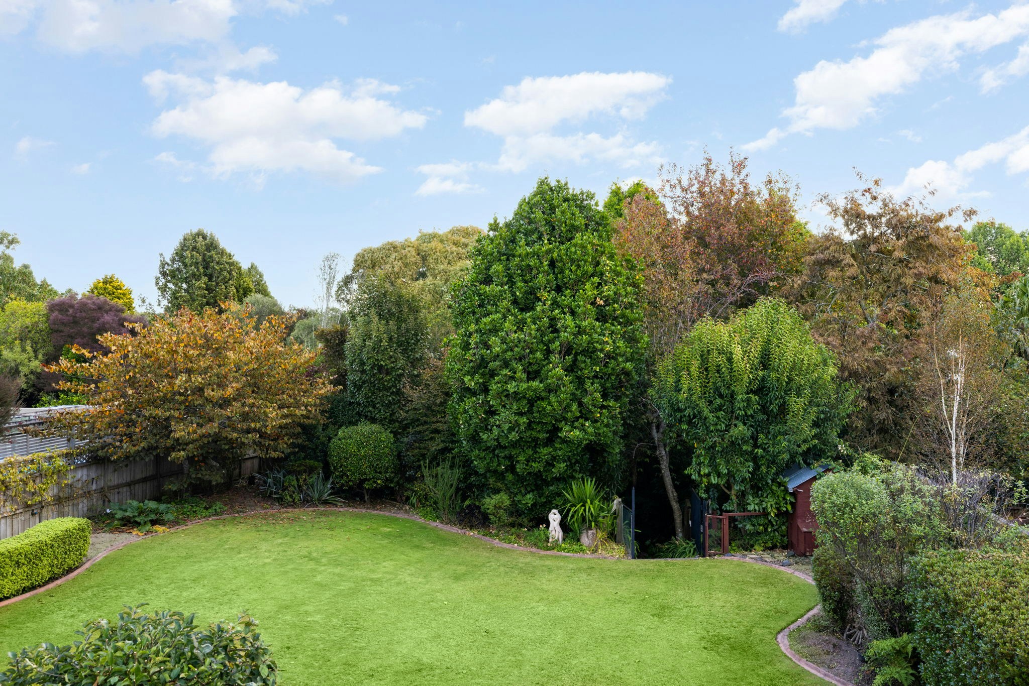 48 web or mls in House SR5 5556