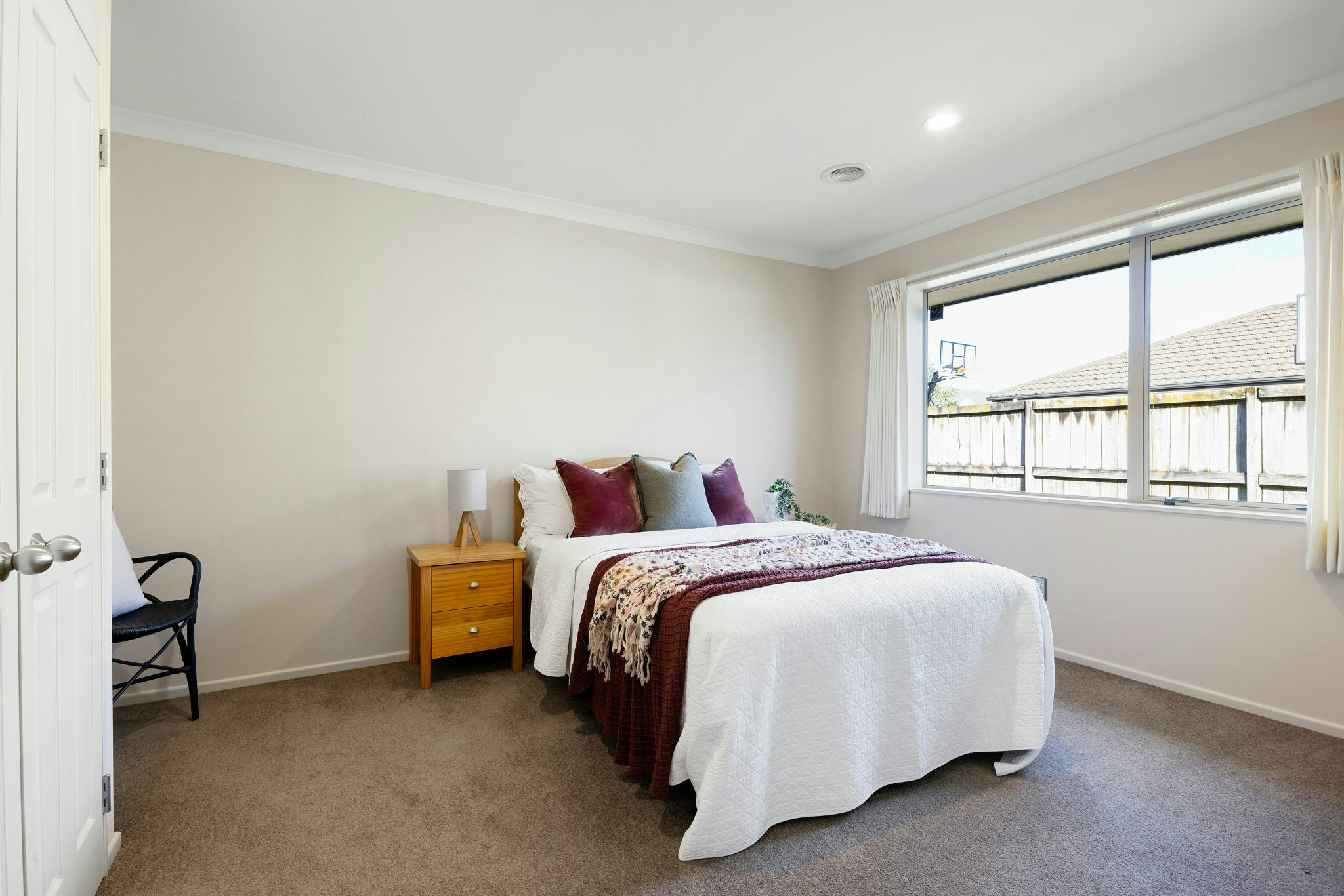 48 web or mls in House SR5 6278