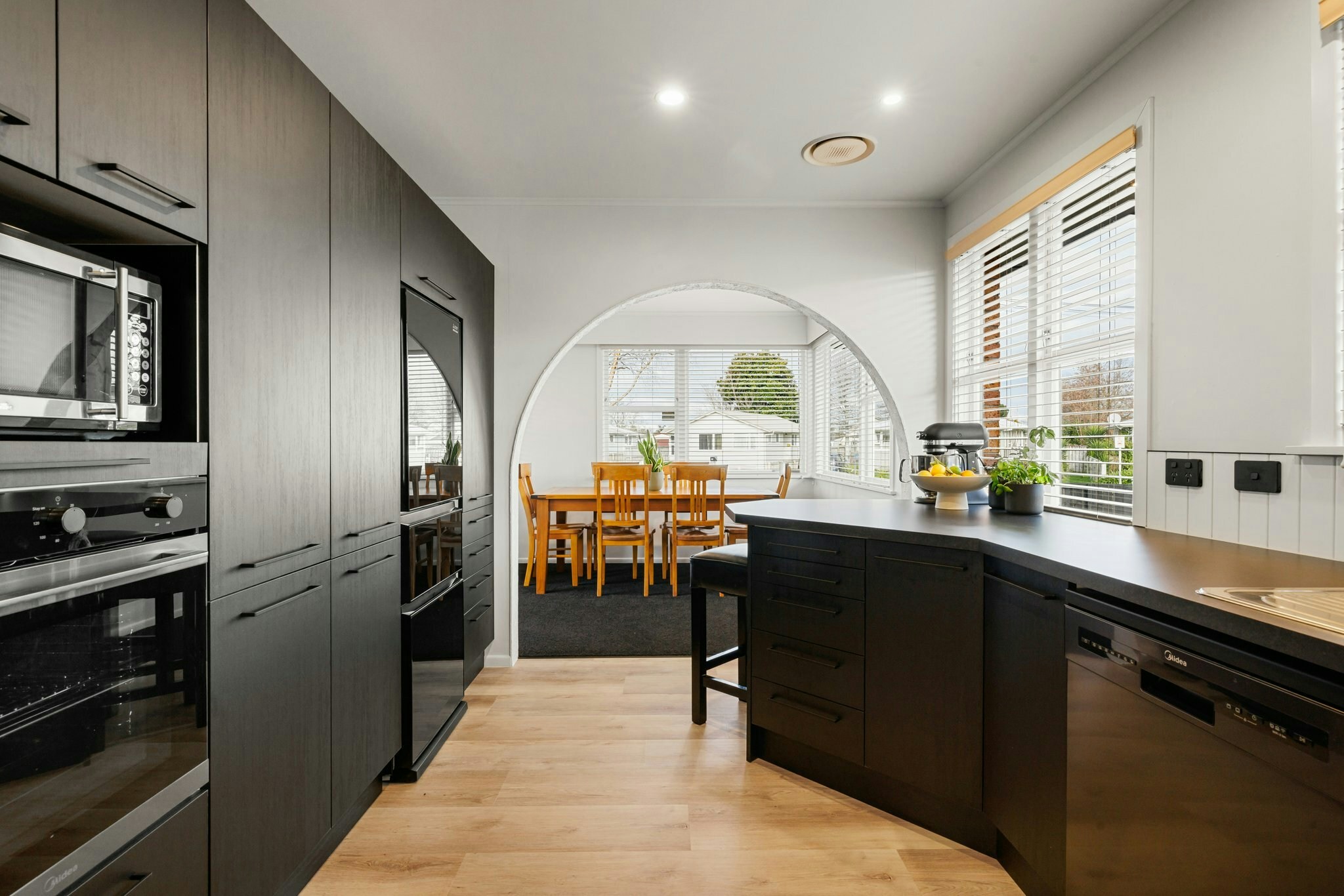 48 web or mls in House SR5 7470