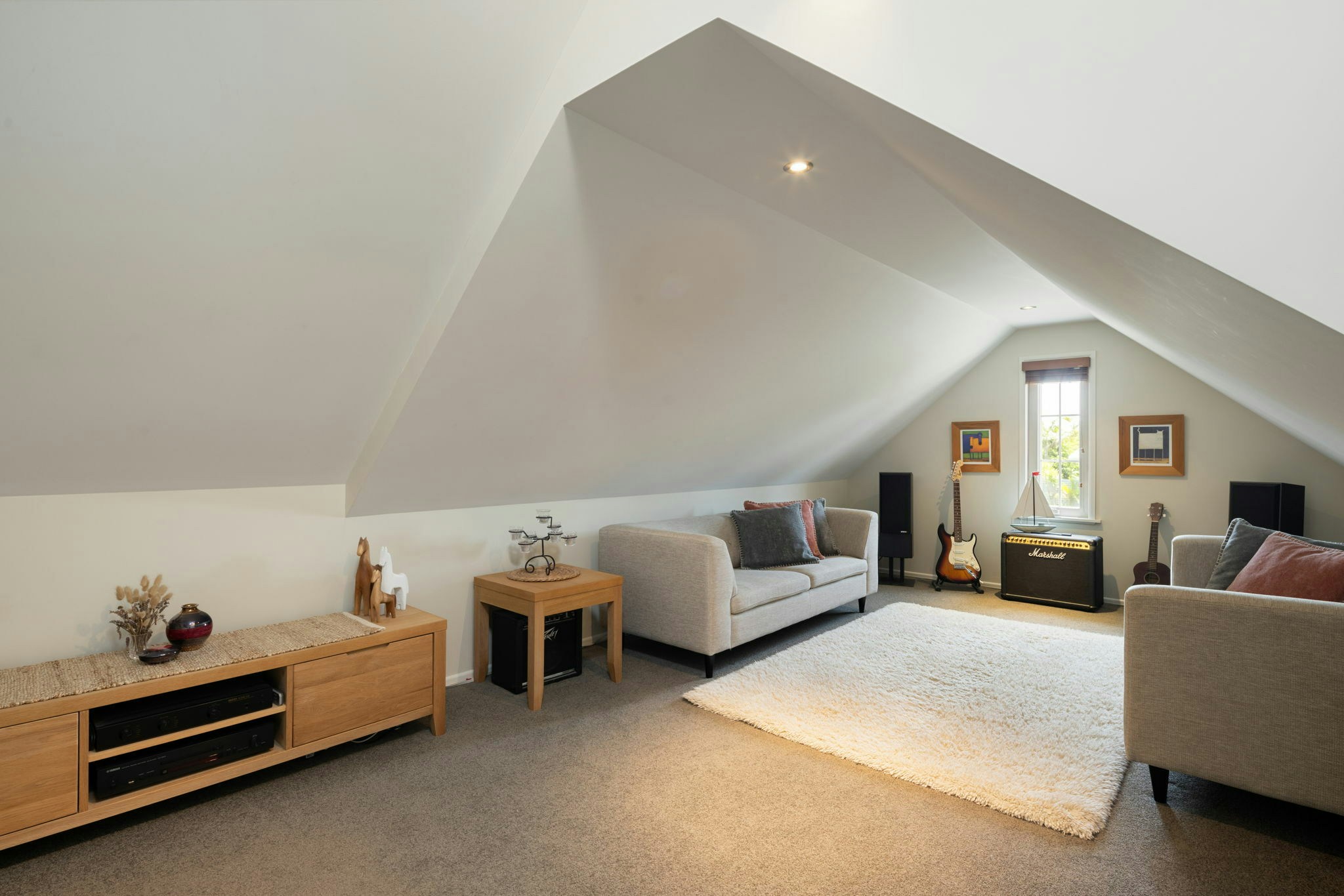 49 web or mls in House AR5 1079