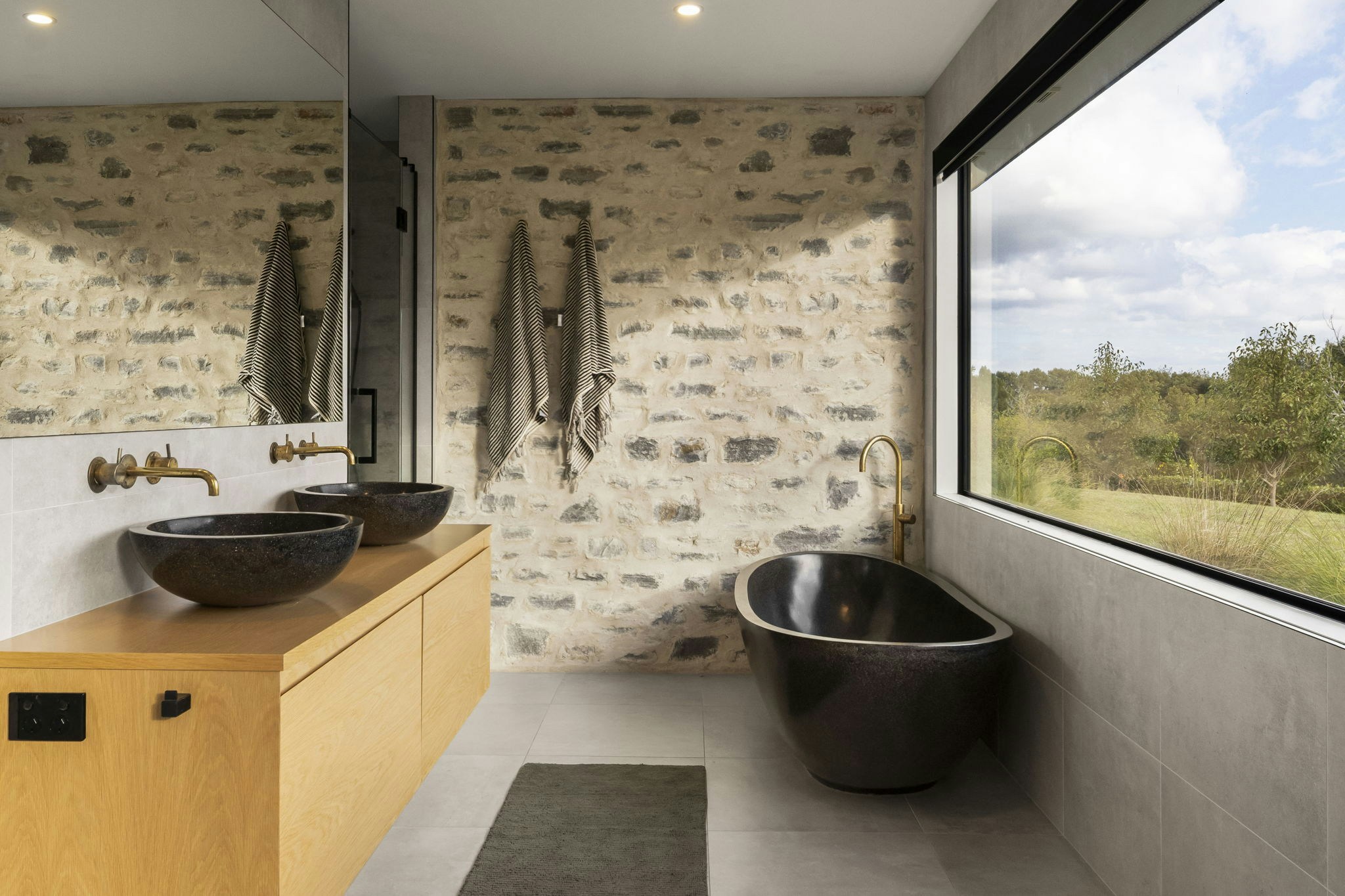 49 web or mls in House AR5 4925