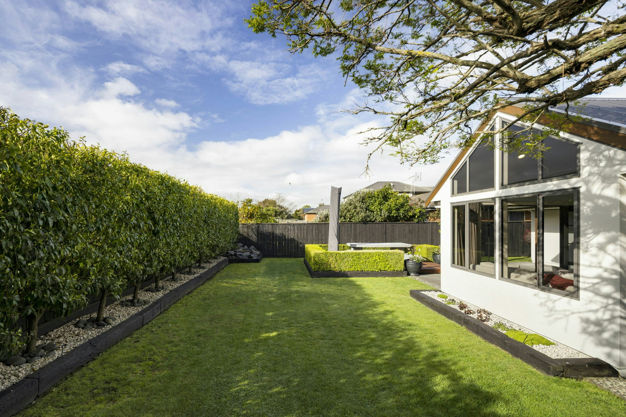 49 web or mls in House AR5 5271