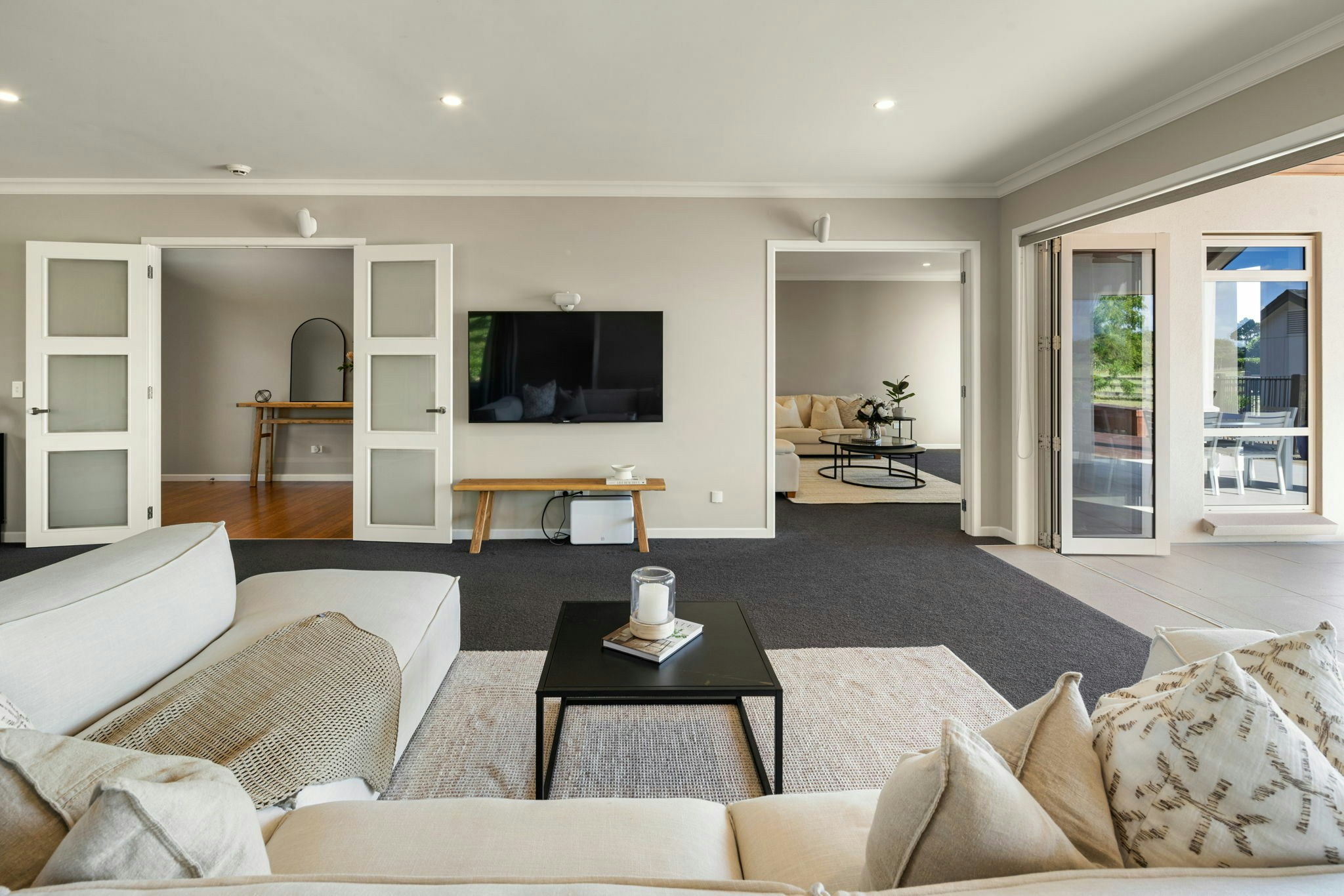 49 web or mls in House AR5 5993