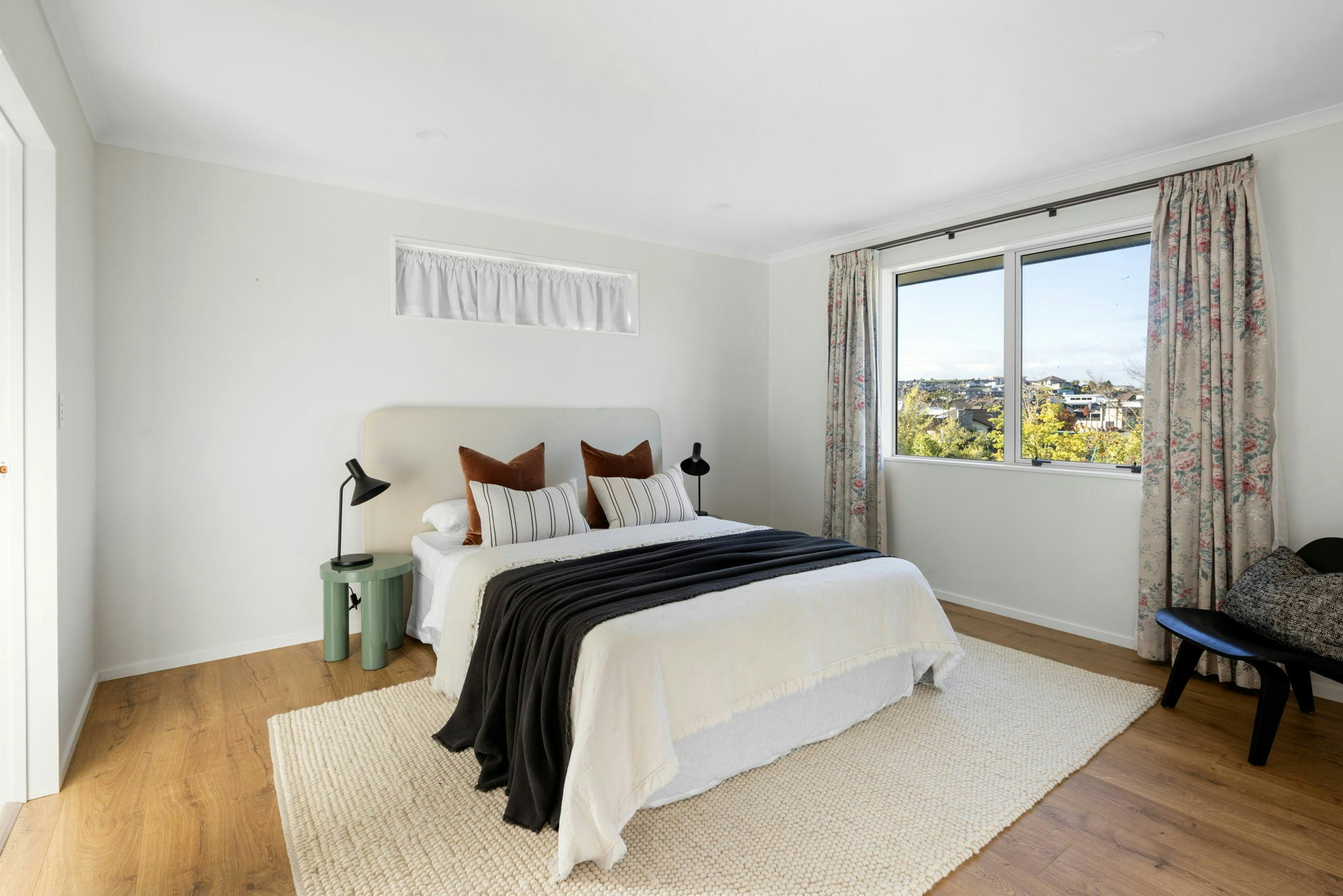 49 web or mls in House AR5 7697