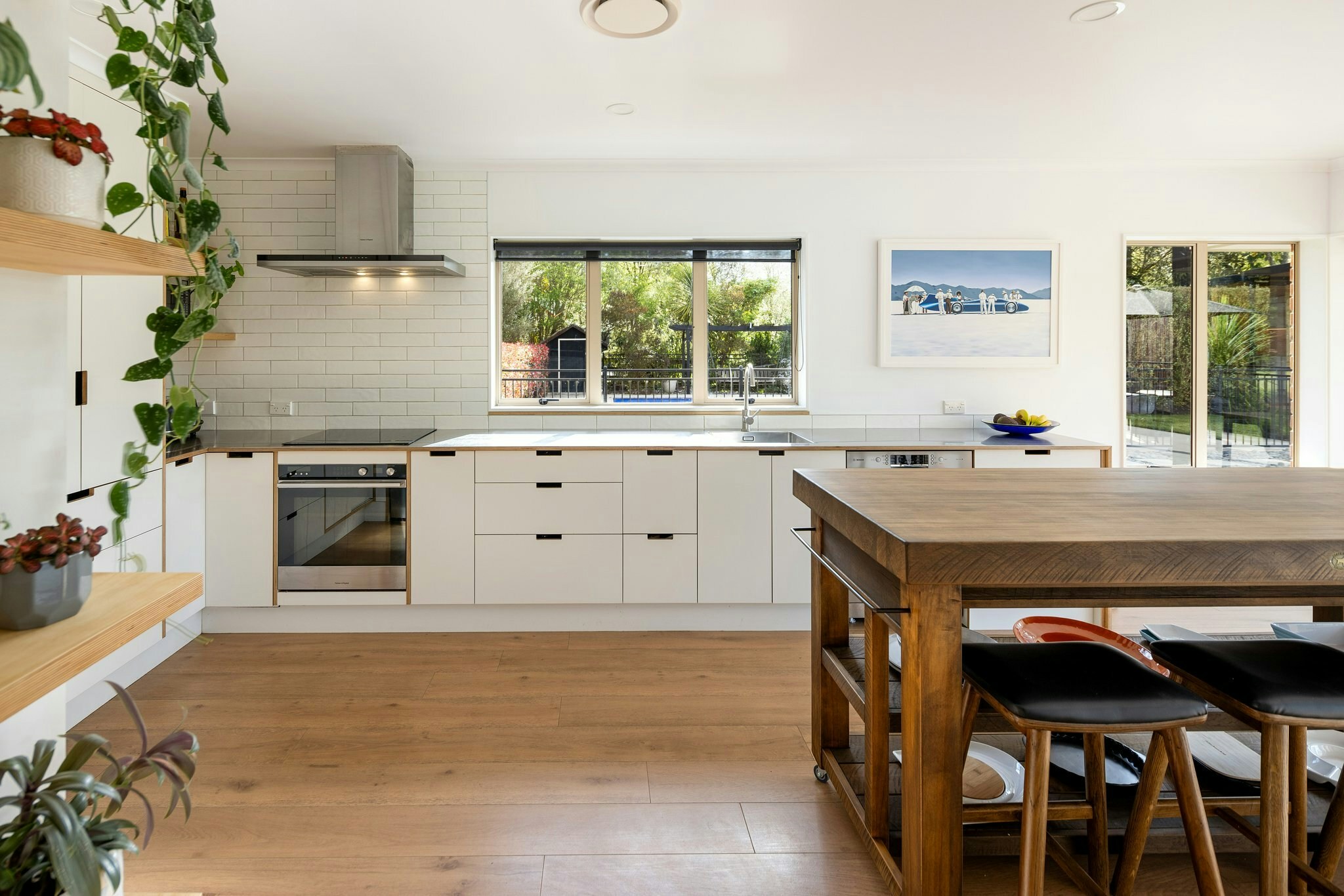 49 web or mls in House AR5 7768