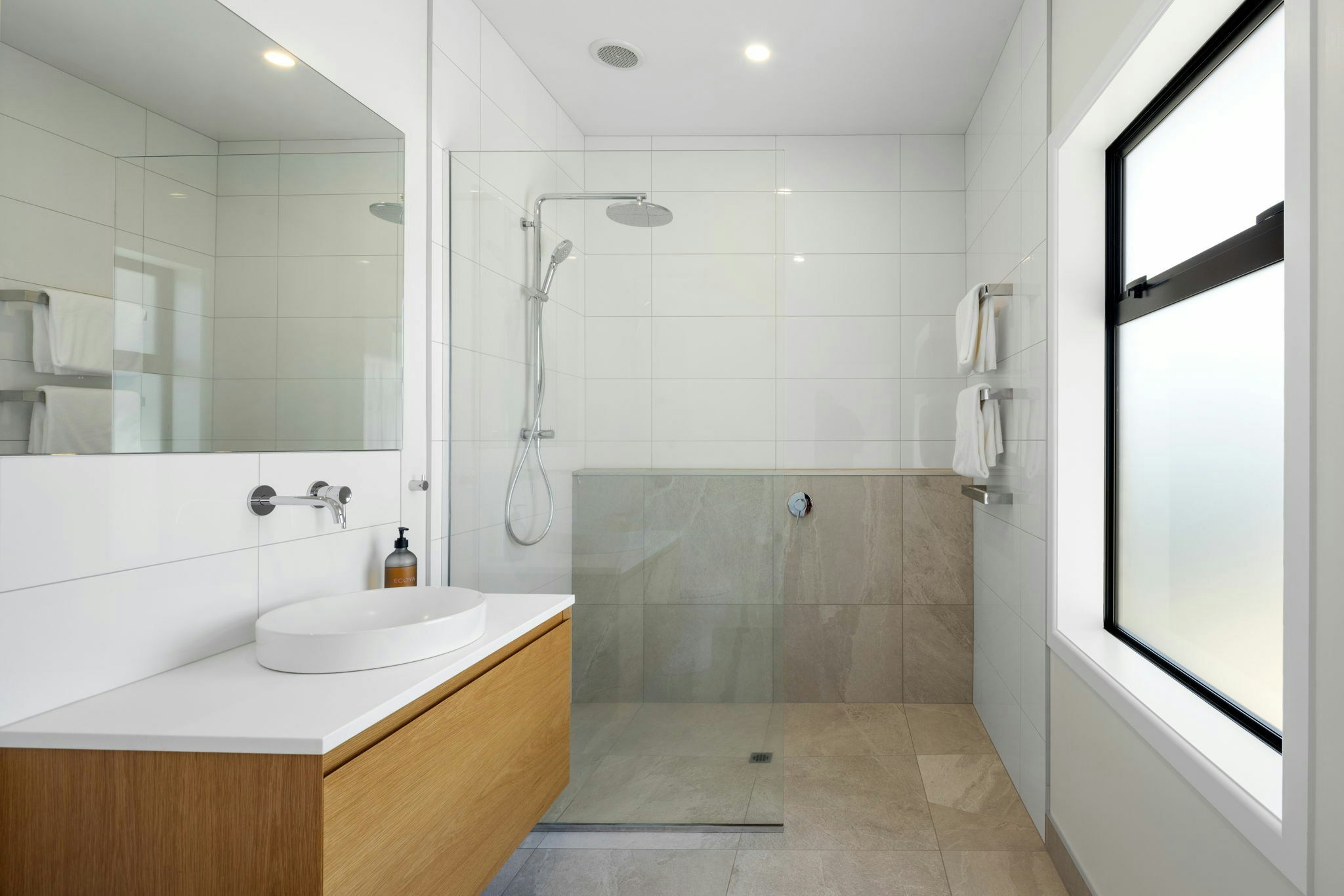 49 web or mls in House AR5 9115