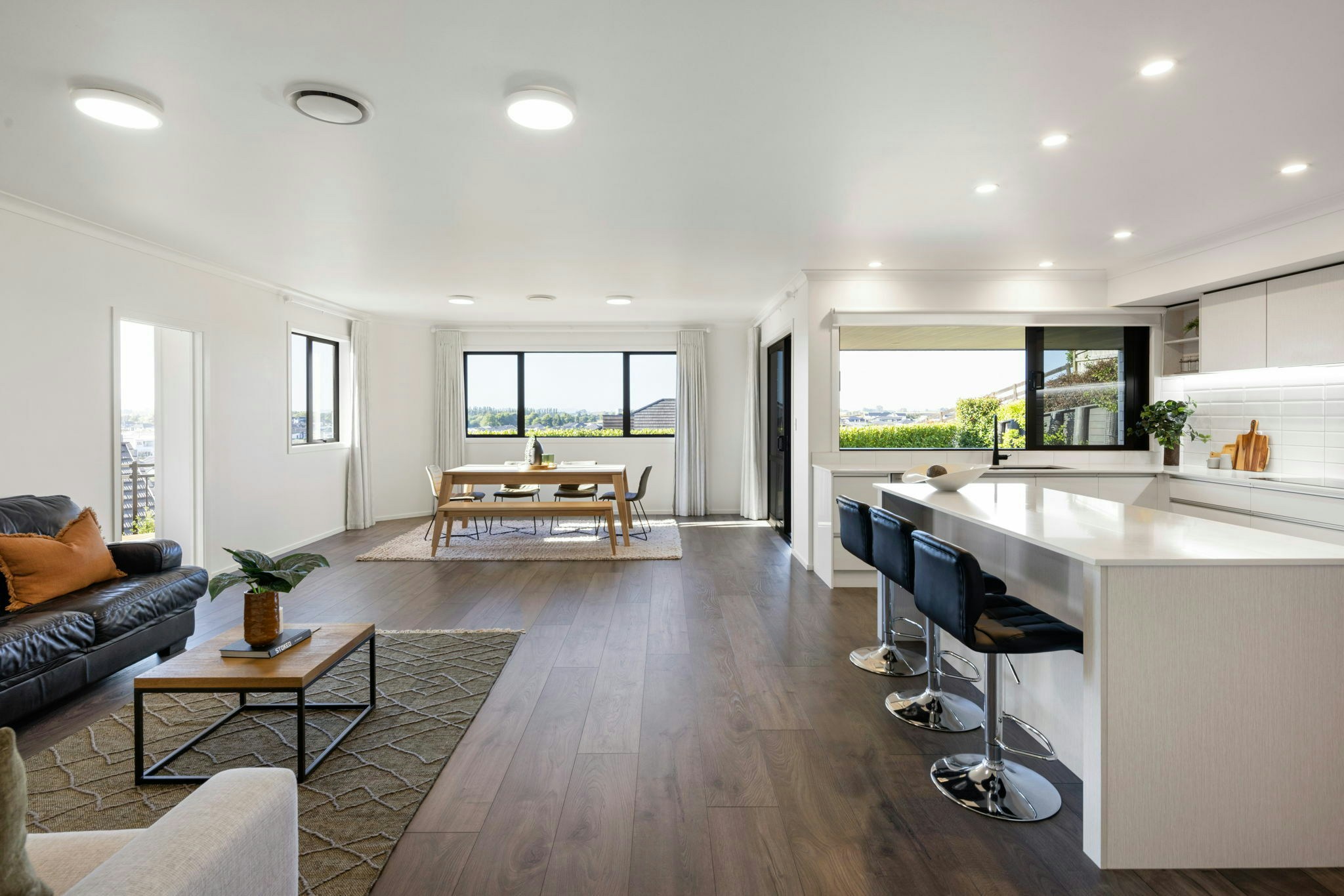 49 web or mls in House AR5 9315