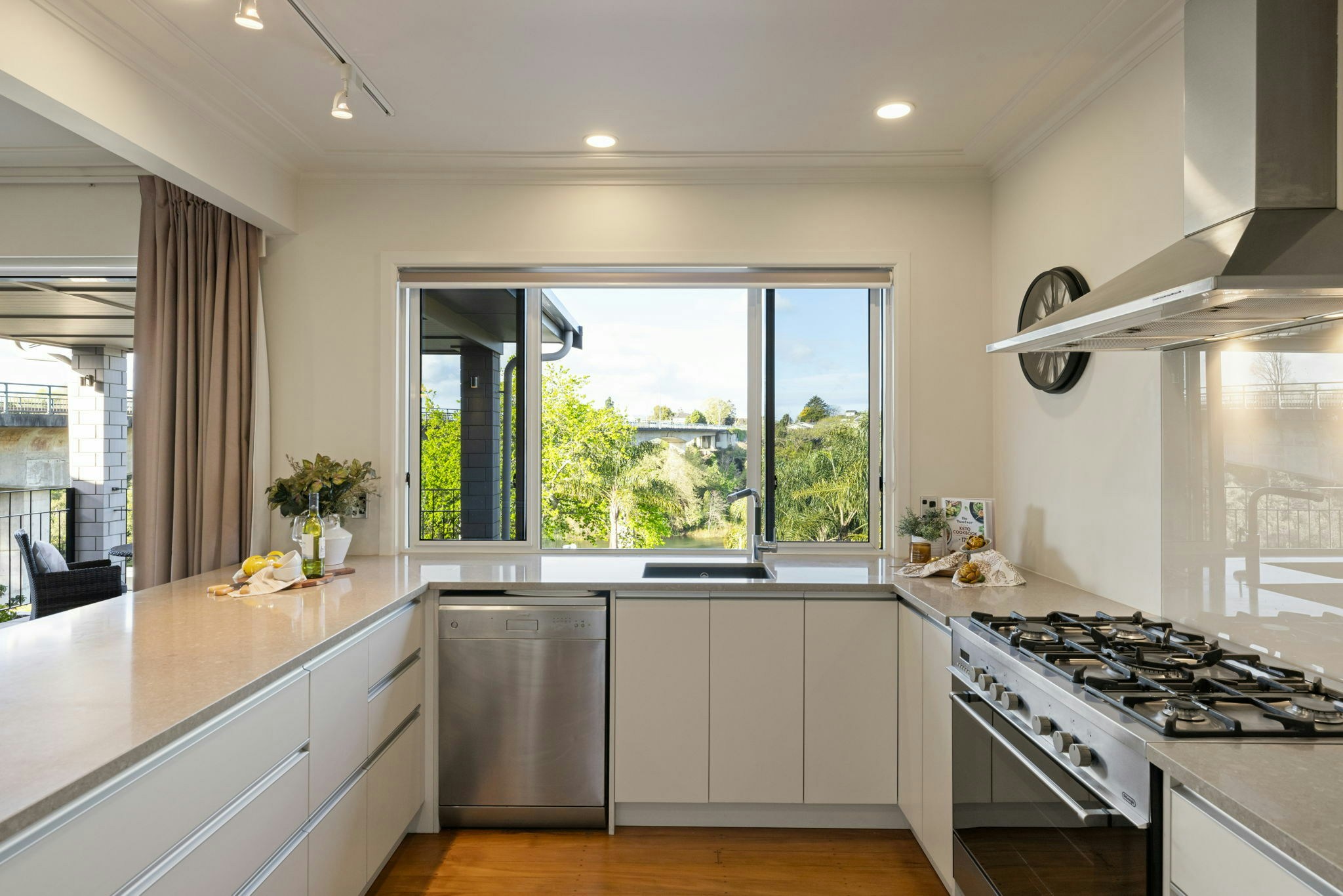 49 web or mls in House SR5 4710