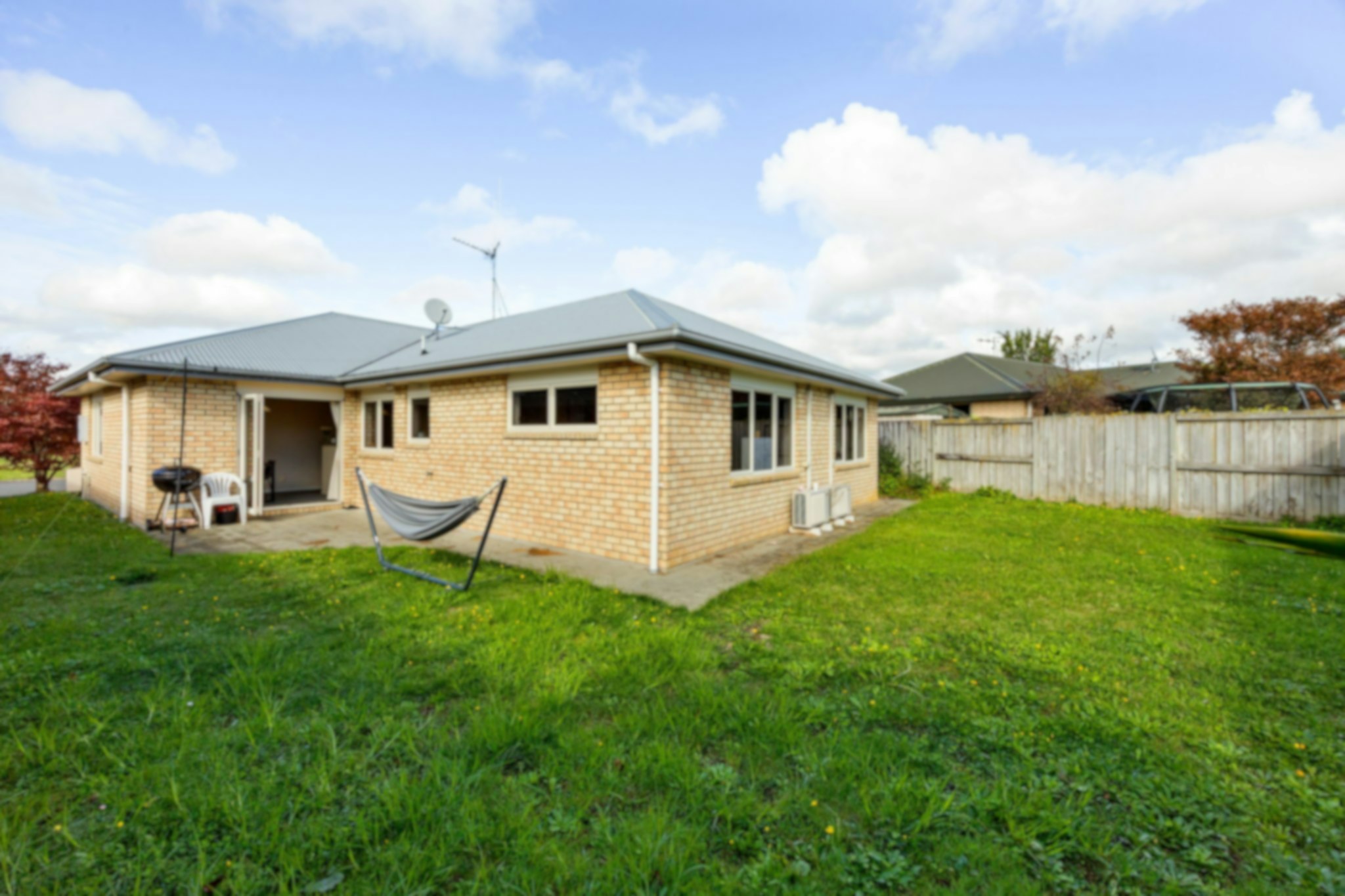 5 web or mls in House AR0 1962