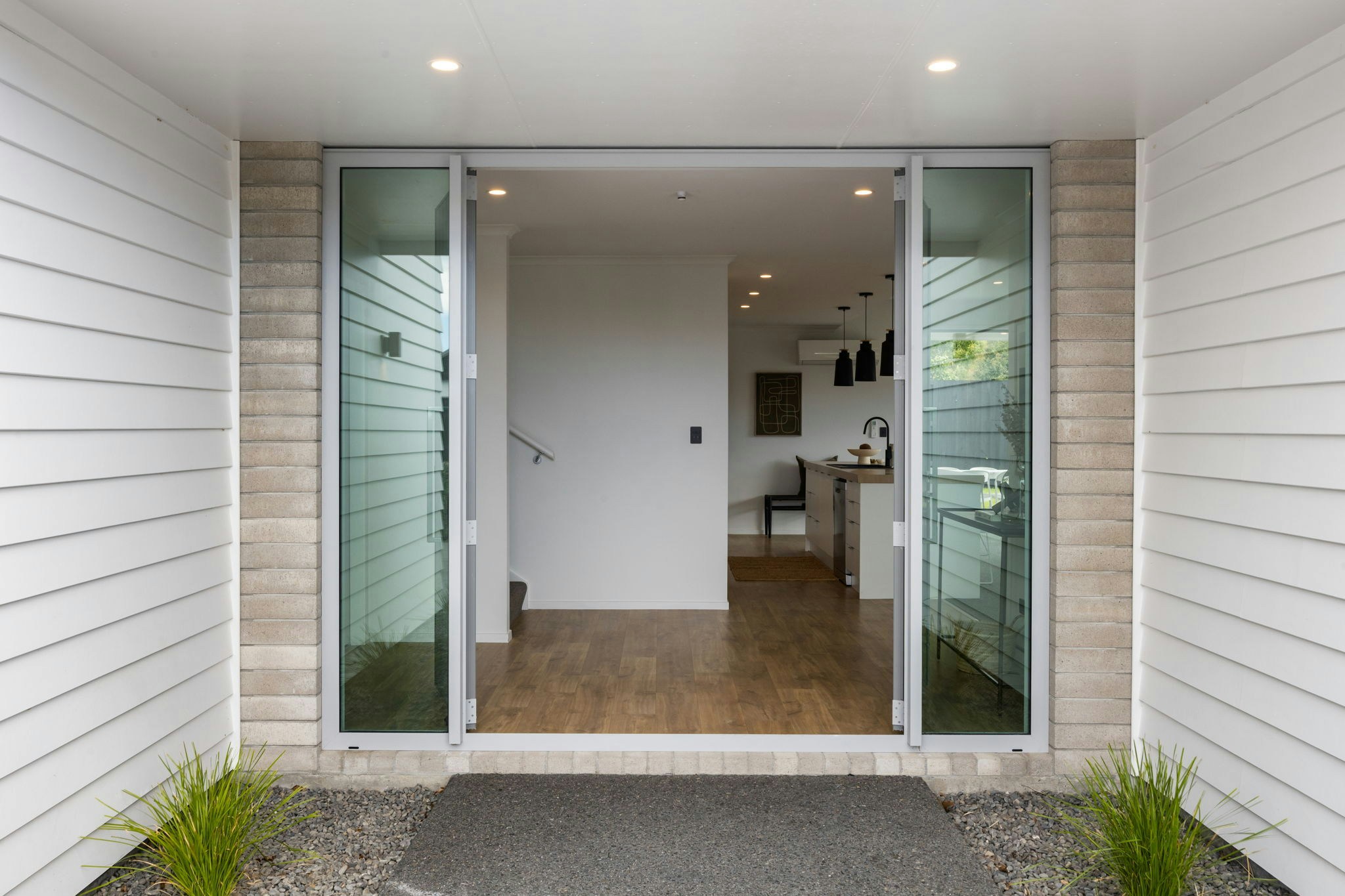 5 web or mls in House AR0 4195