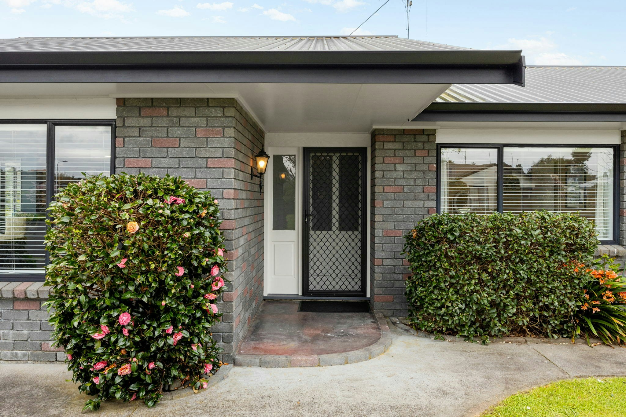 5 web or mls in House AR0 7175