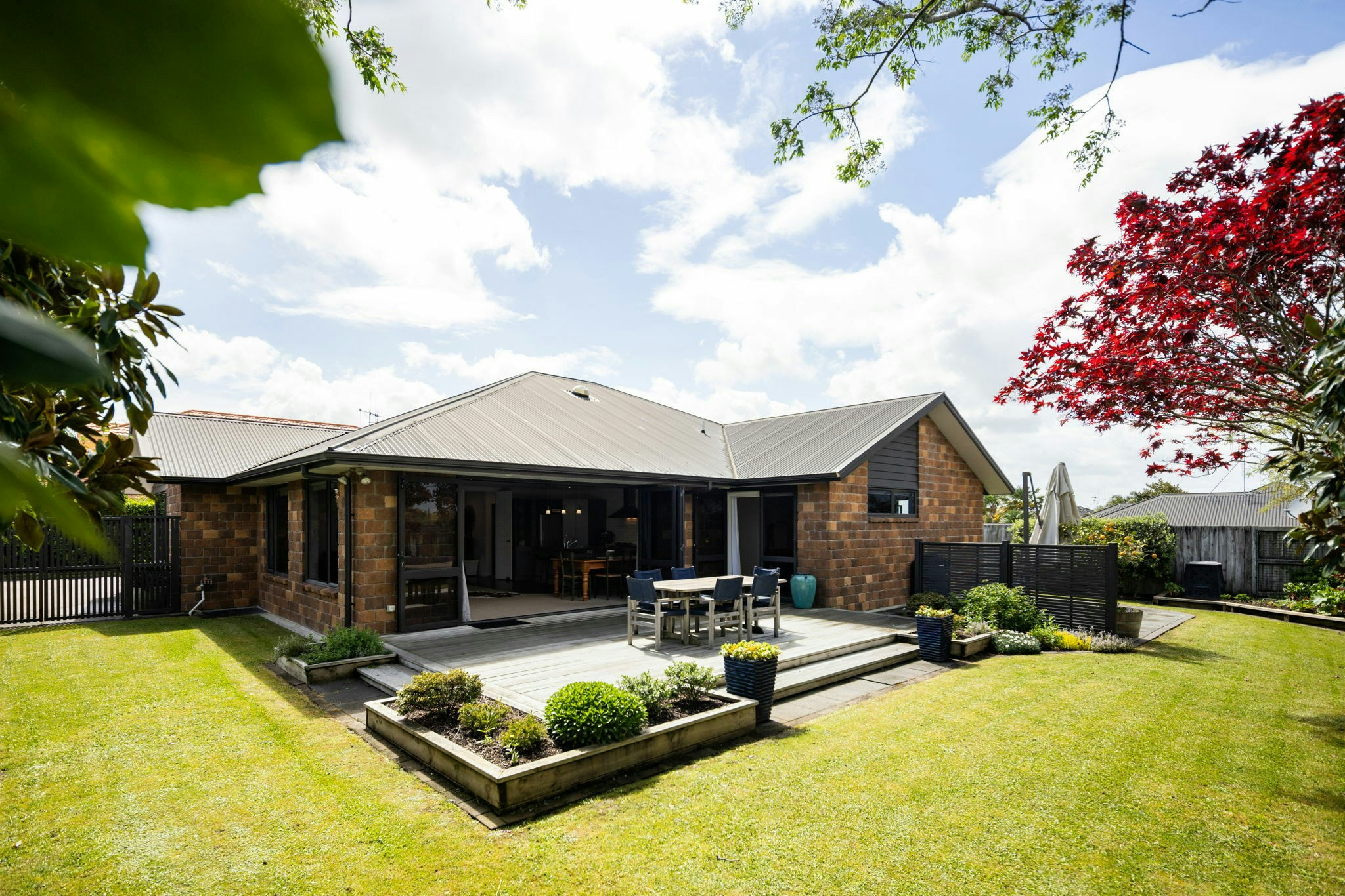 5 web or mls in House AR5 5297