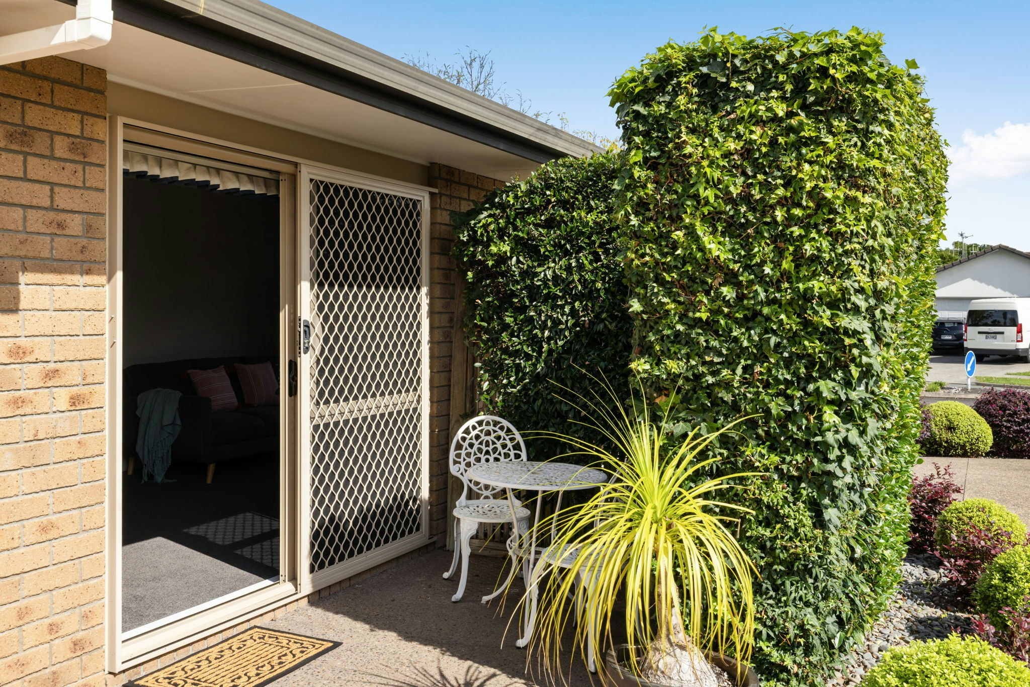 5 web or mls in House SR5 4227 2