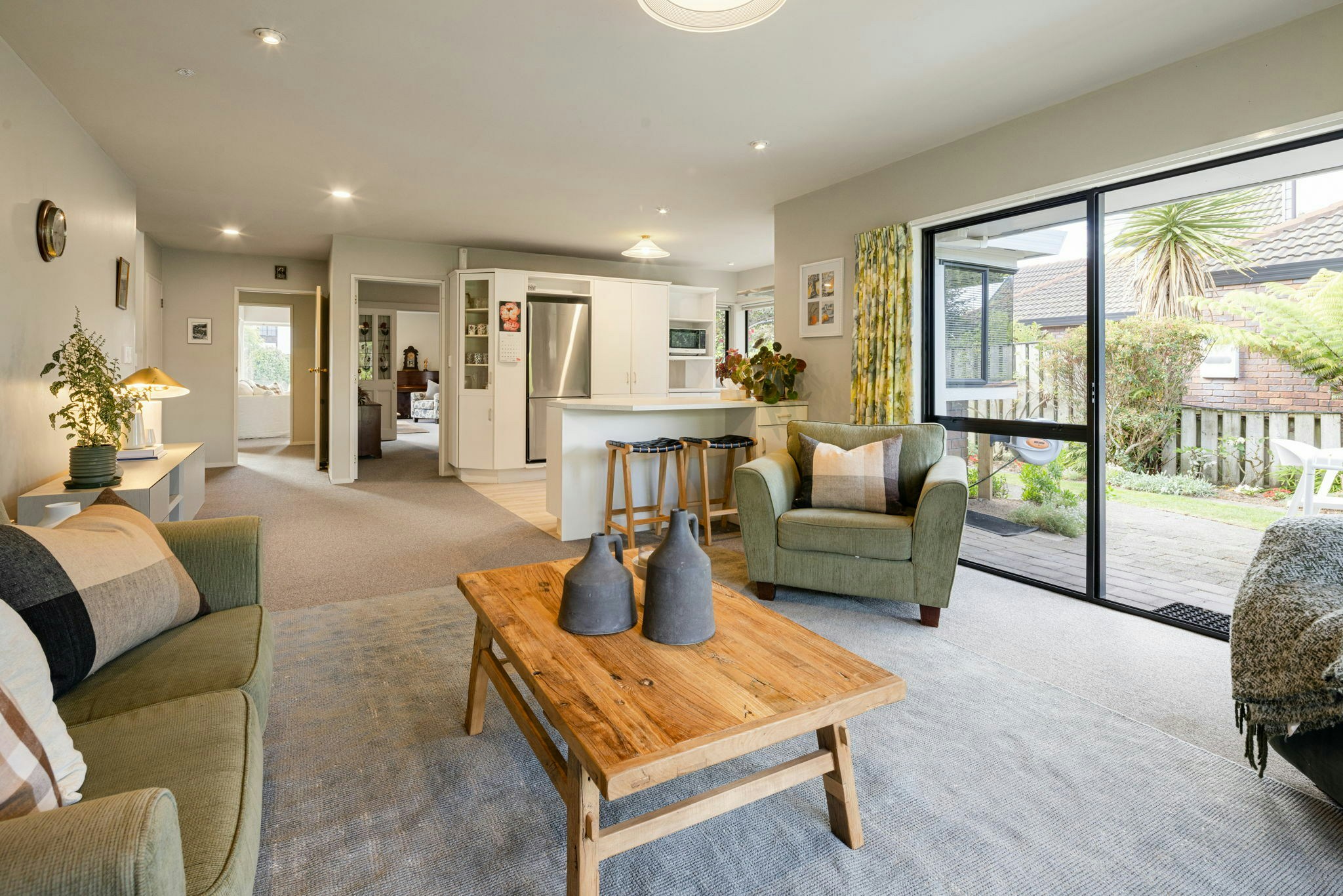 50 web or mls in House AR5 1219