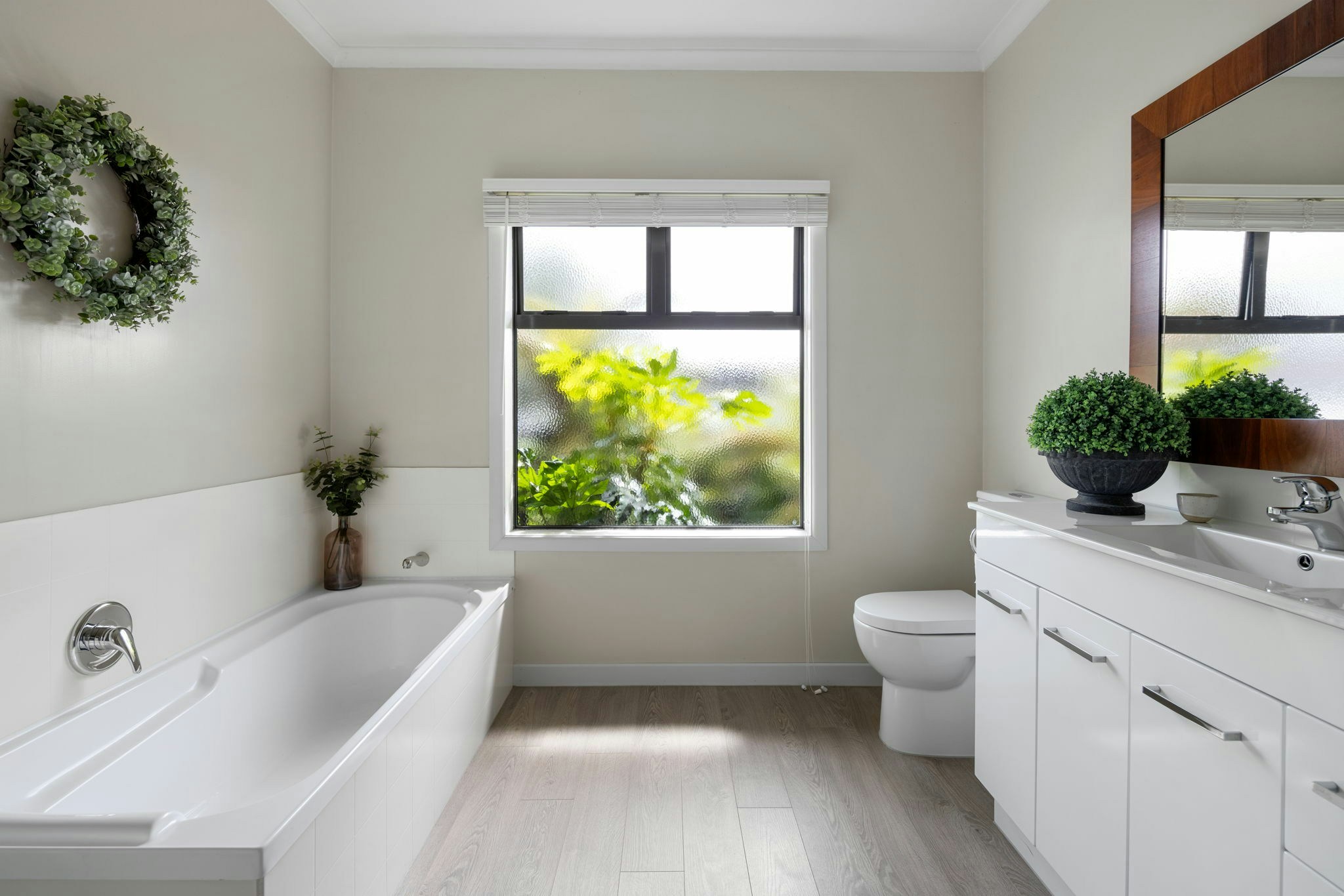 50 web or mls in House AR5 5487