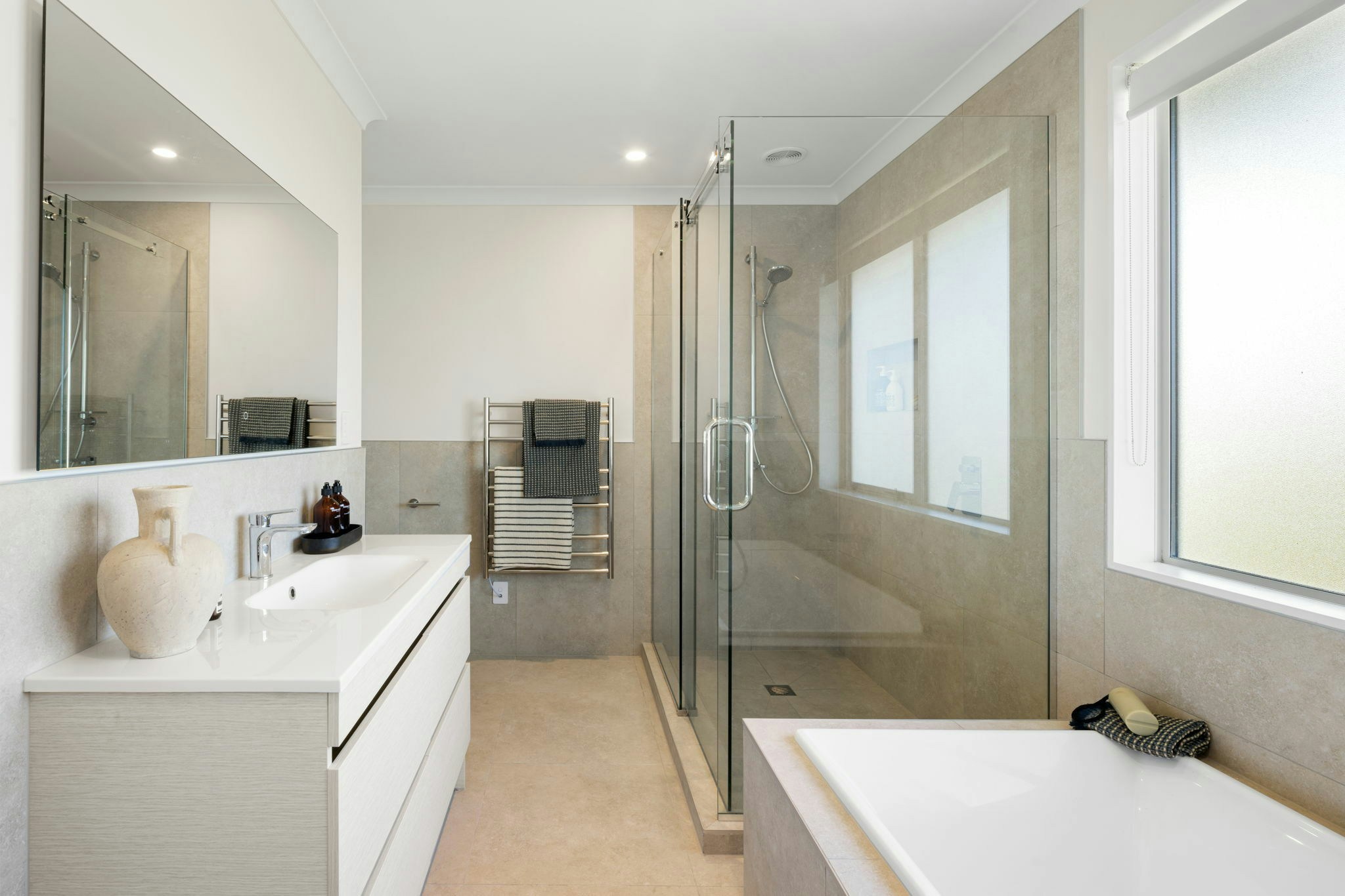 50 web or mls in House AR5 7707