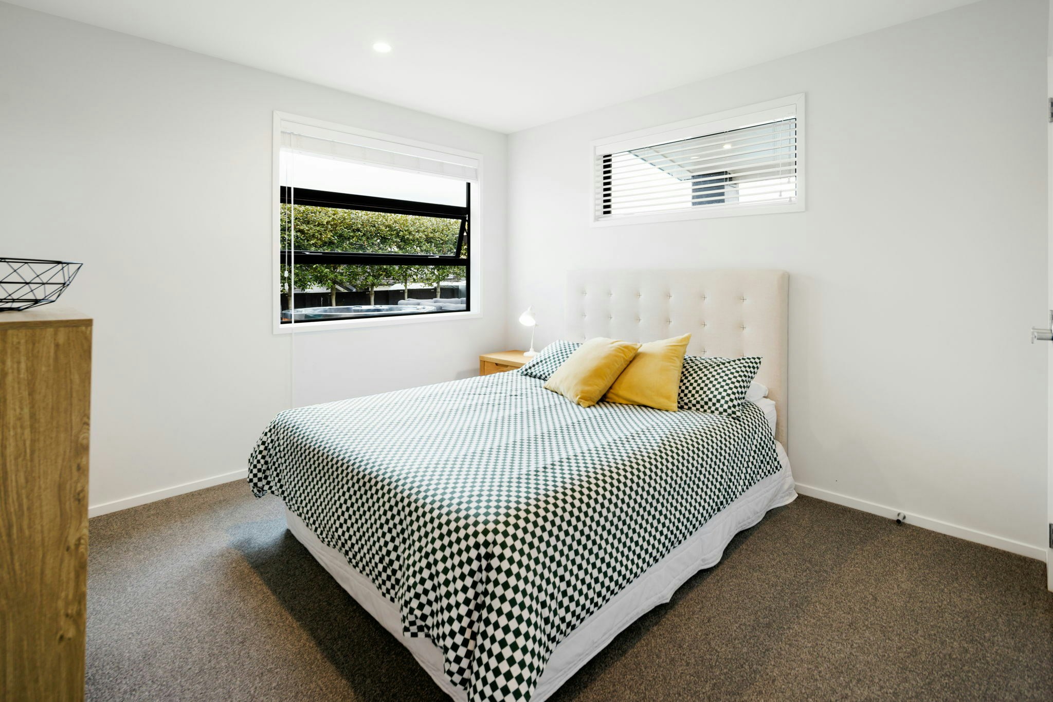 50 web or mls in House AR5 9915