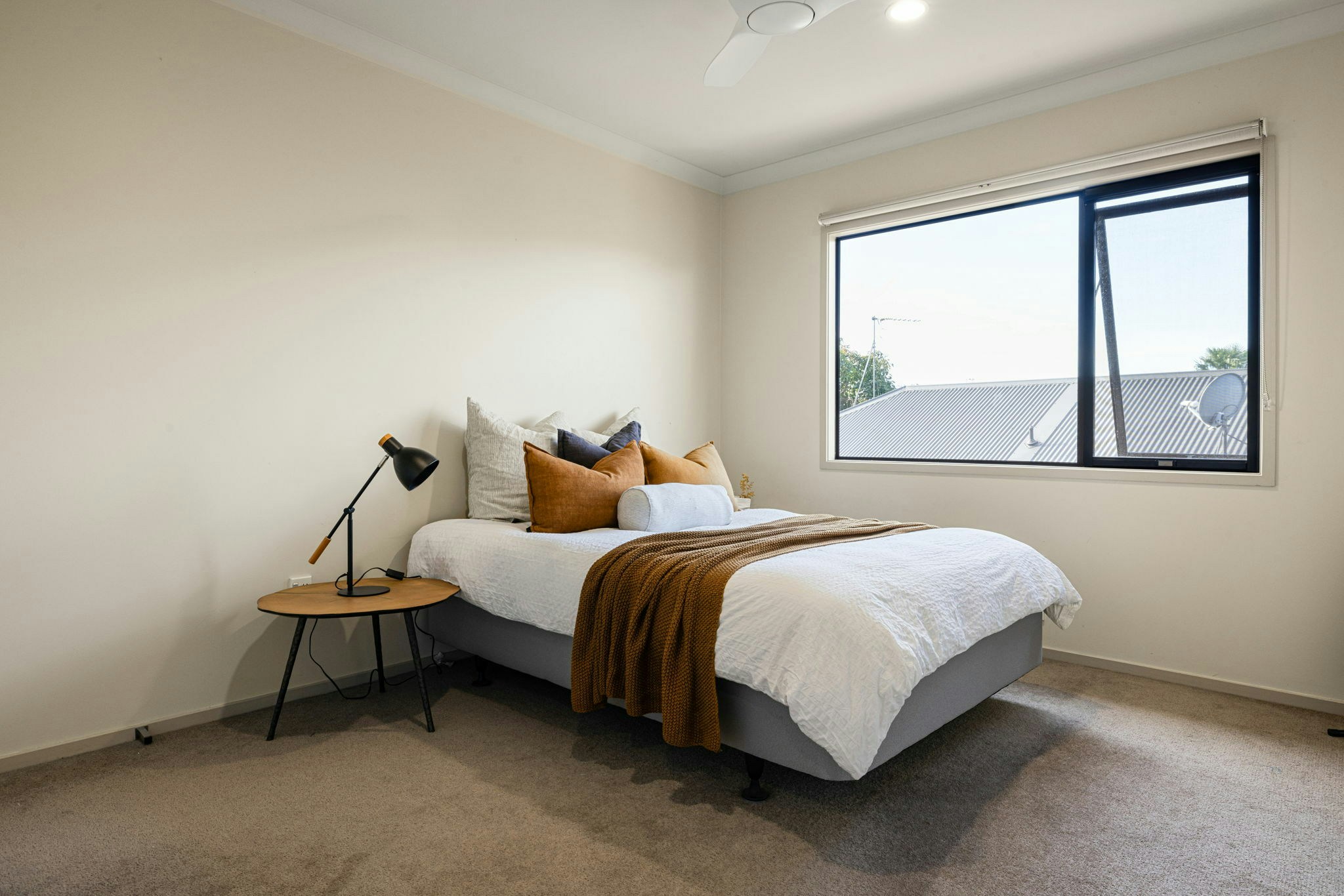 50 web or mls in House SR5 6929