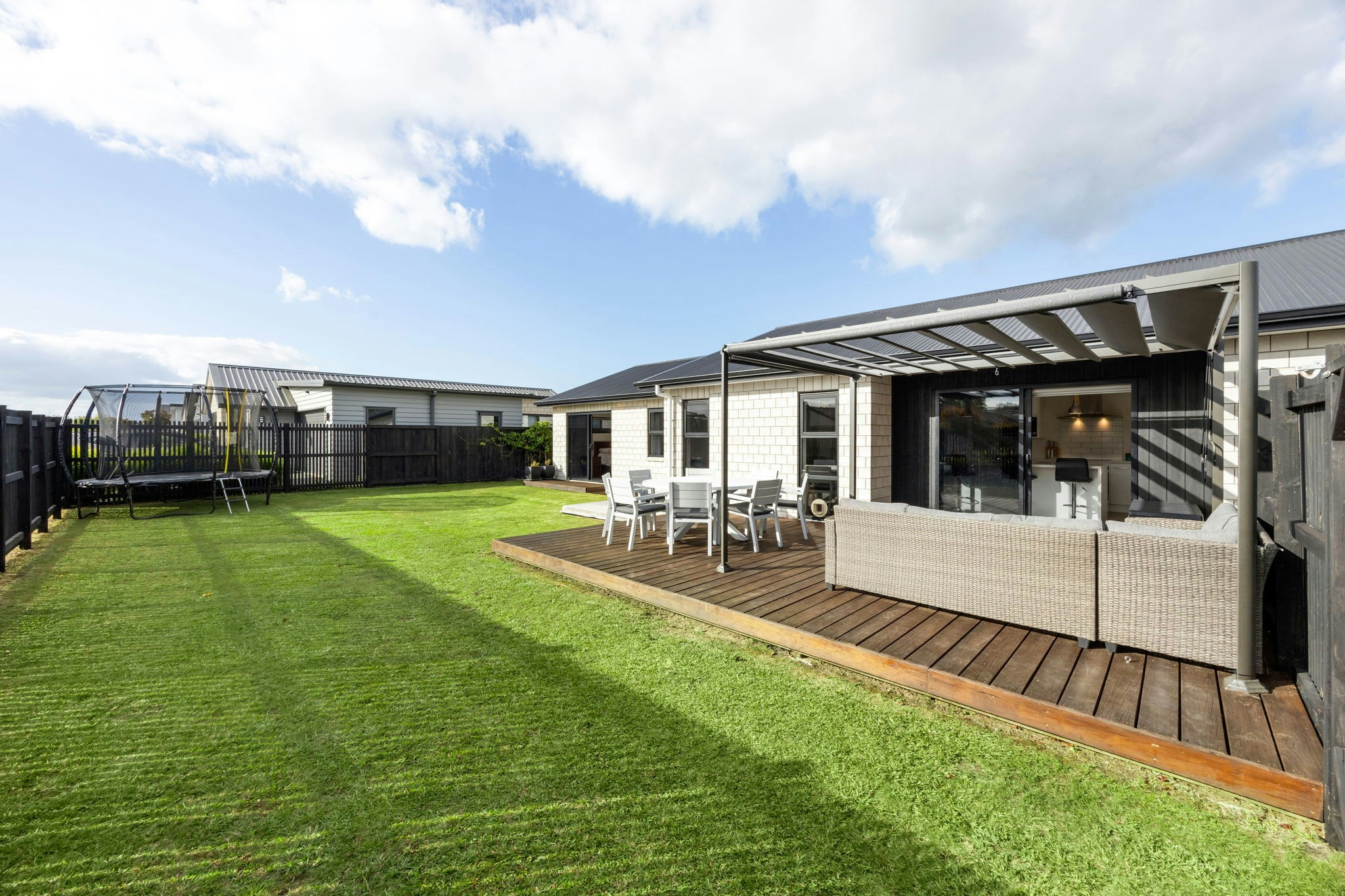 51 web or mls in House AR0 1432