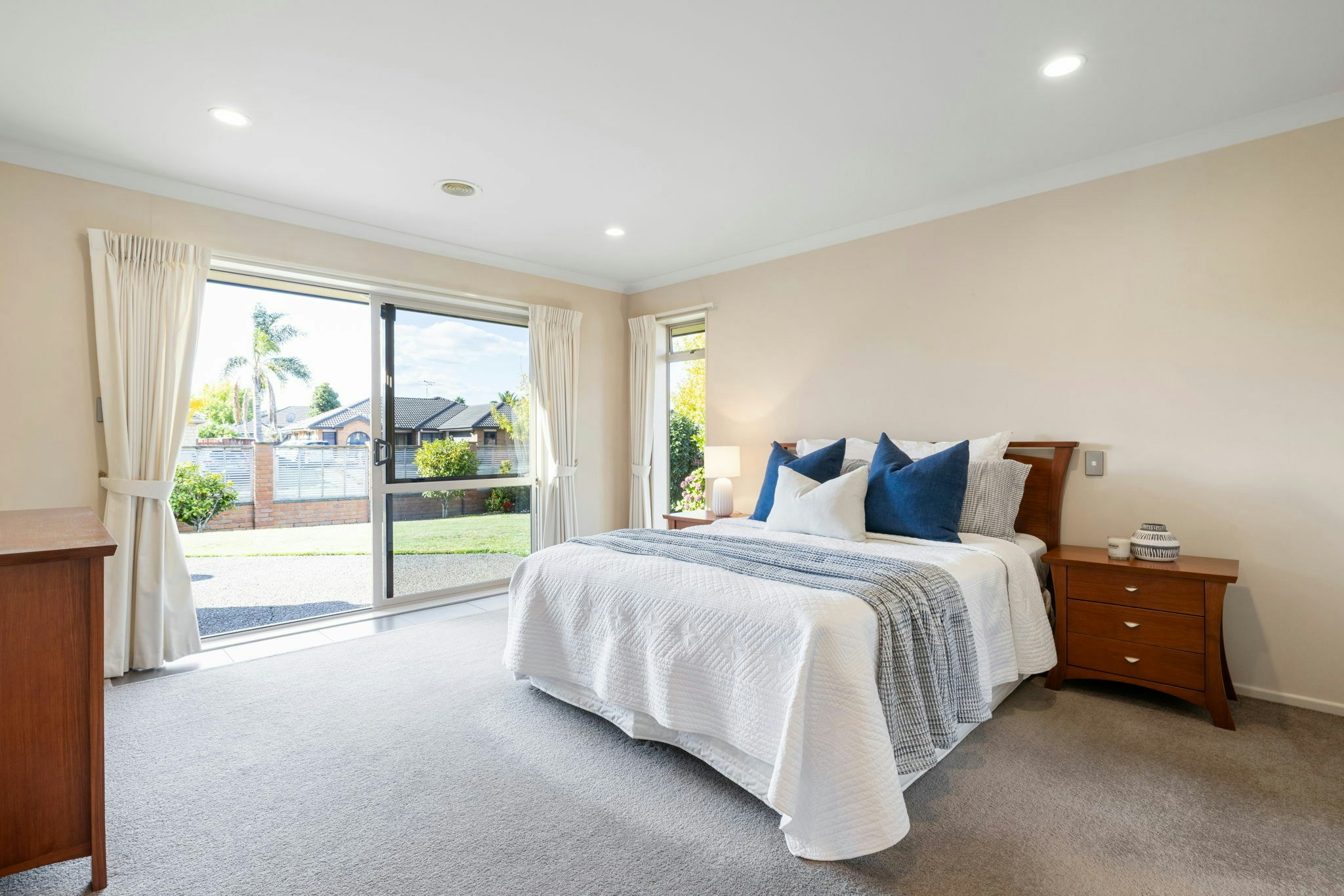 51 web or mls in House SR5 6313