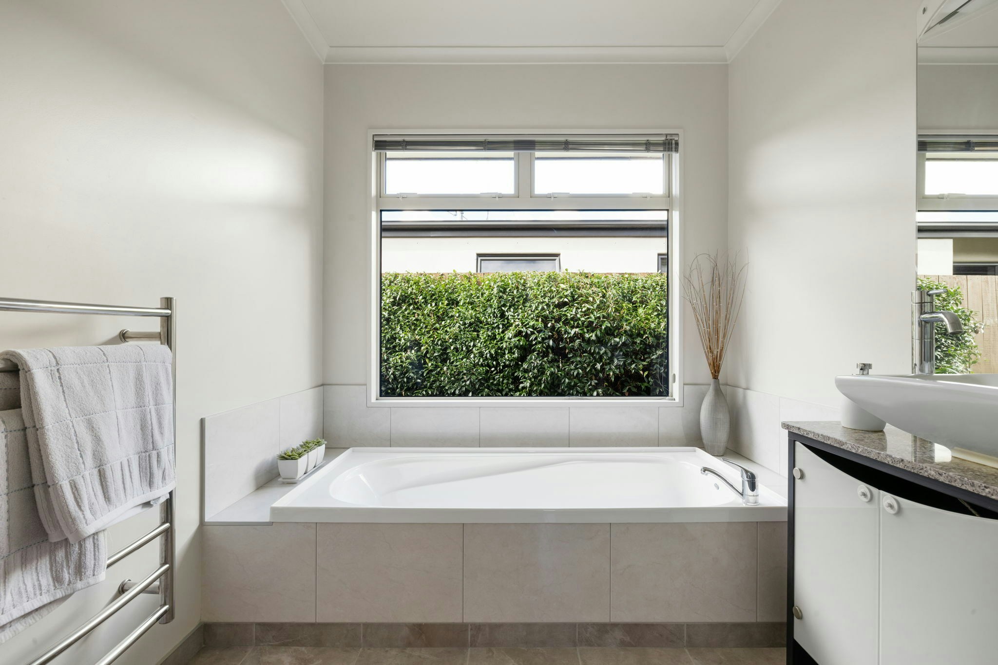 51 web or mls in House SR5 8407