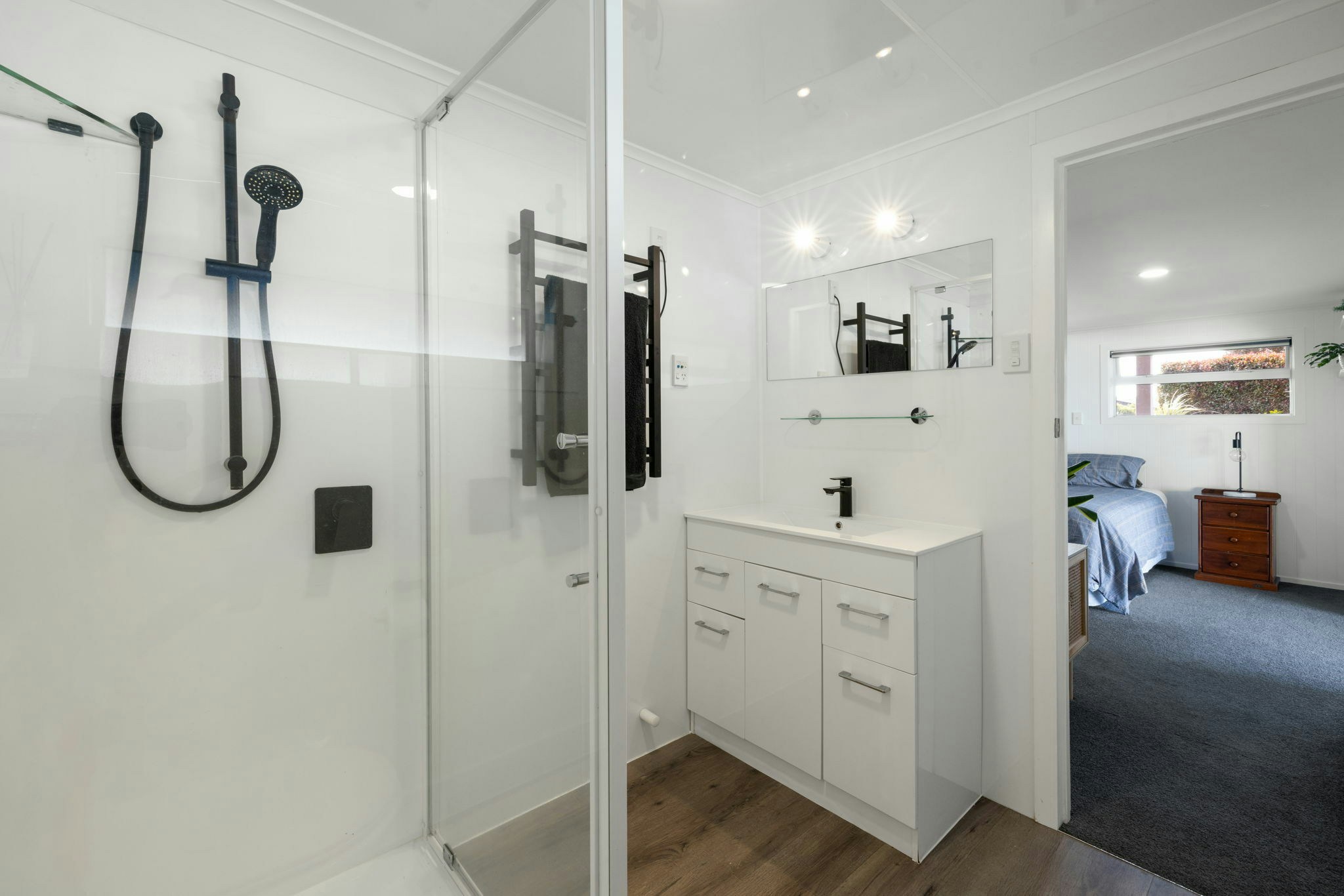 52 web or mls in House SR5 0879