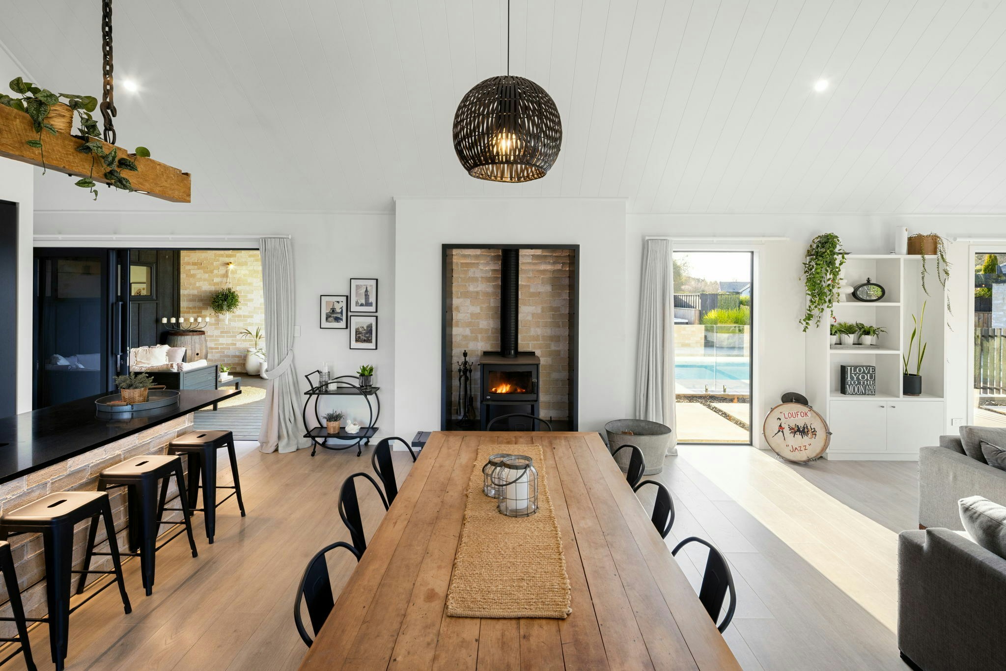 53 web or mls in House AR5 9140