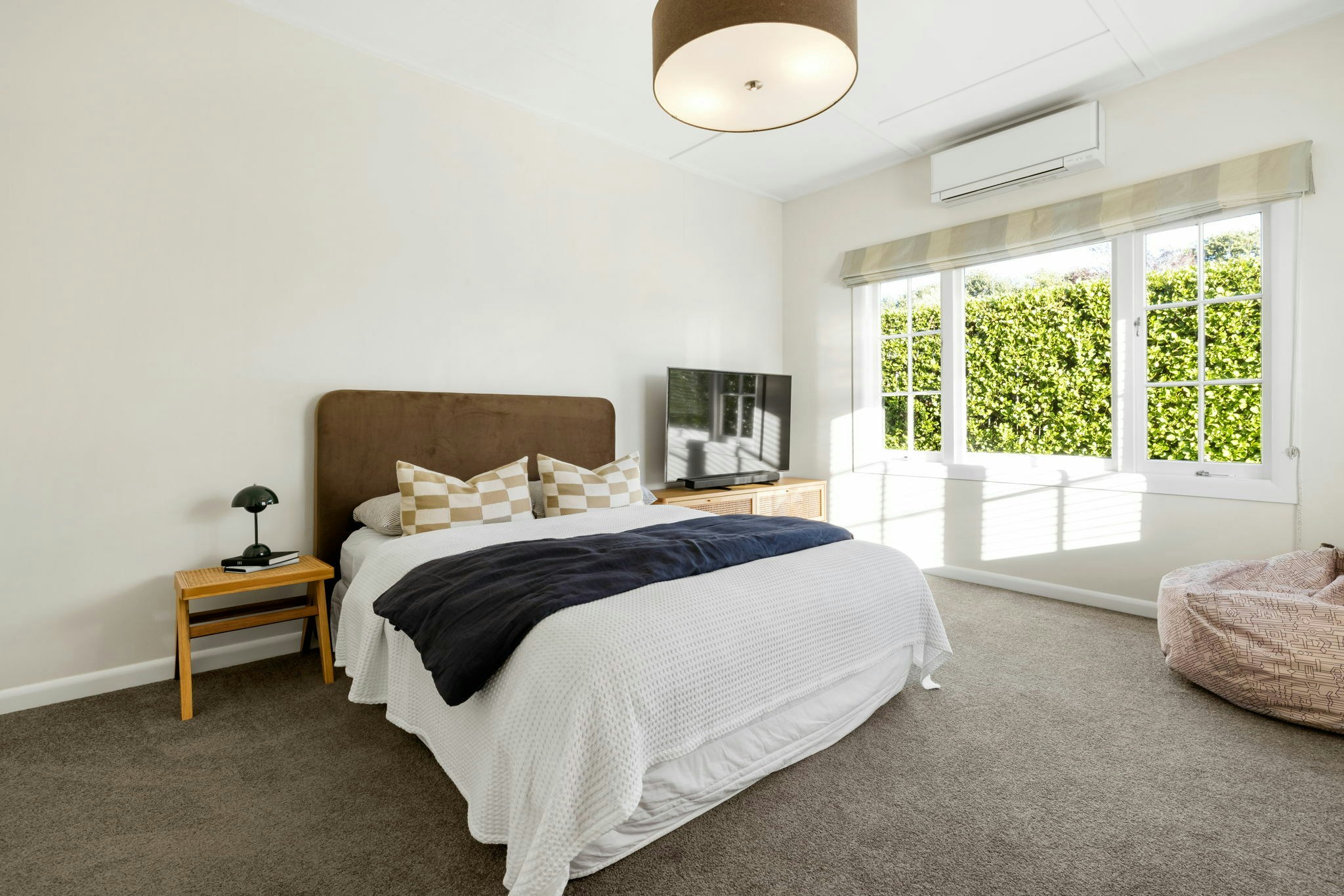 53 web or mls in House SR5 5333