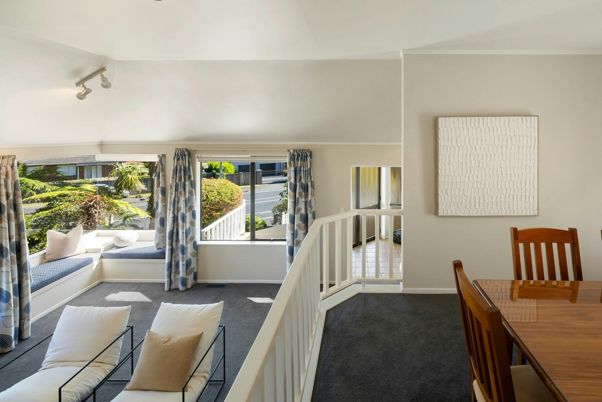 54 web or mls in House AR5 0429