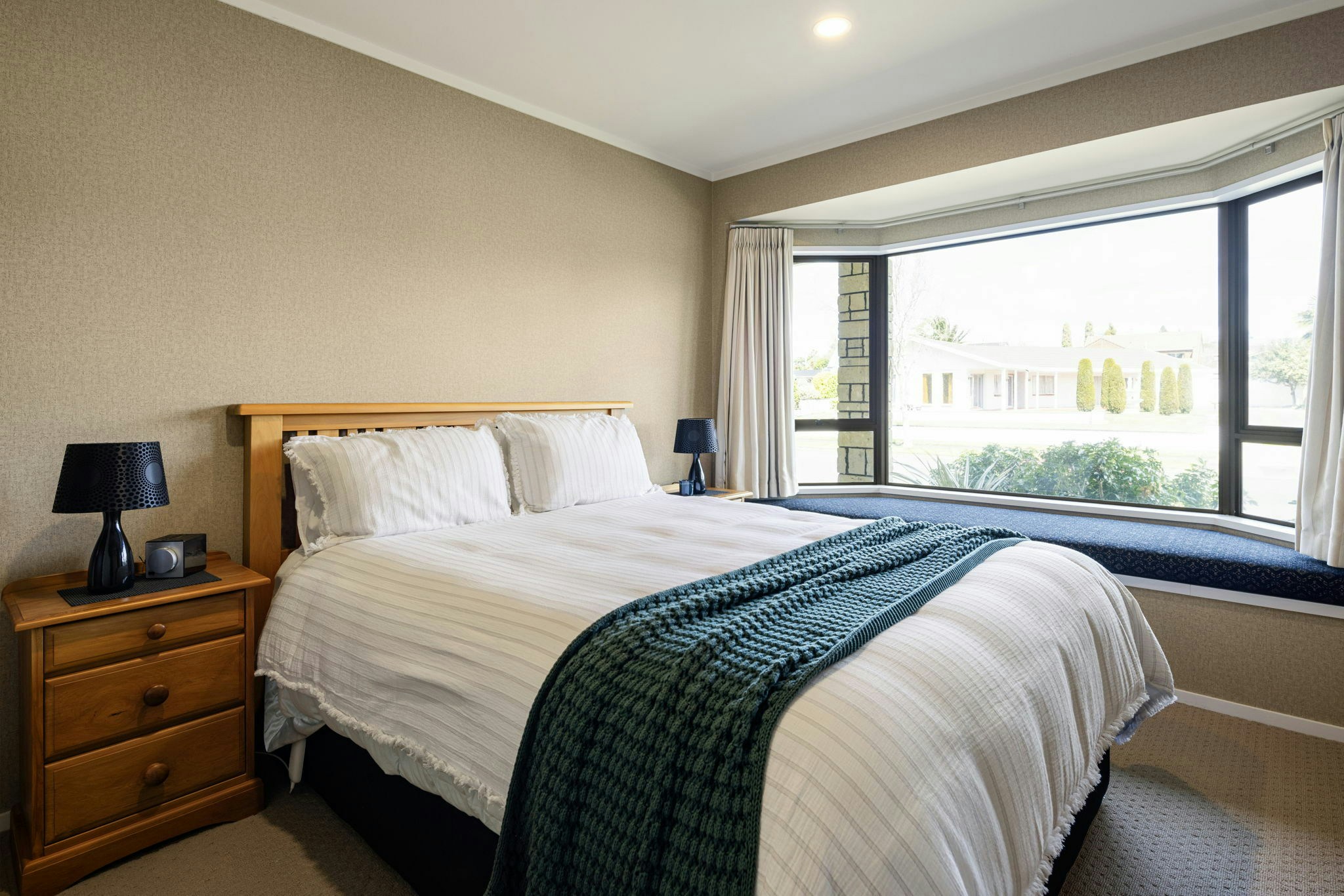 54 web or mls in House AR5 4715