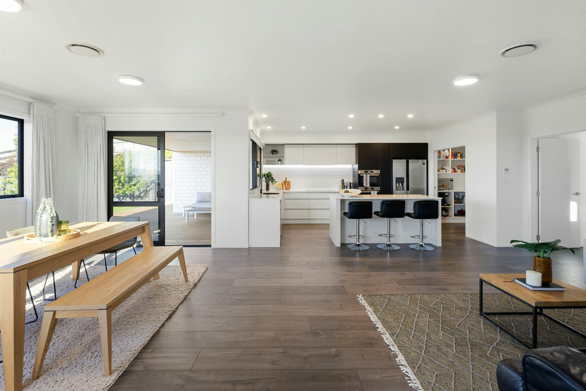 54 web or mls in House AR5 9320