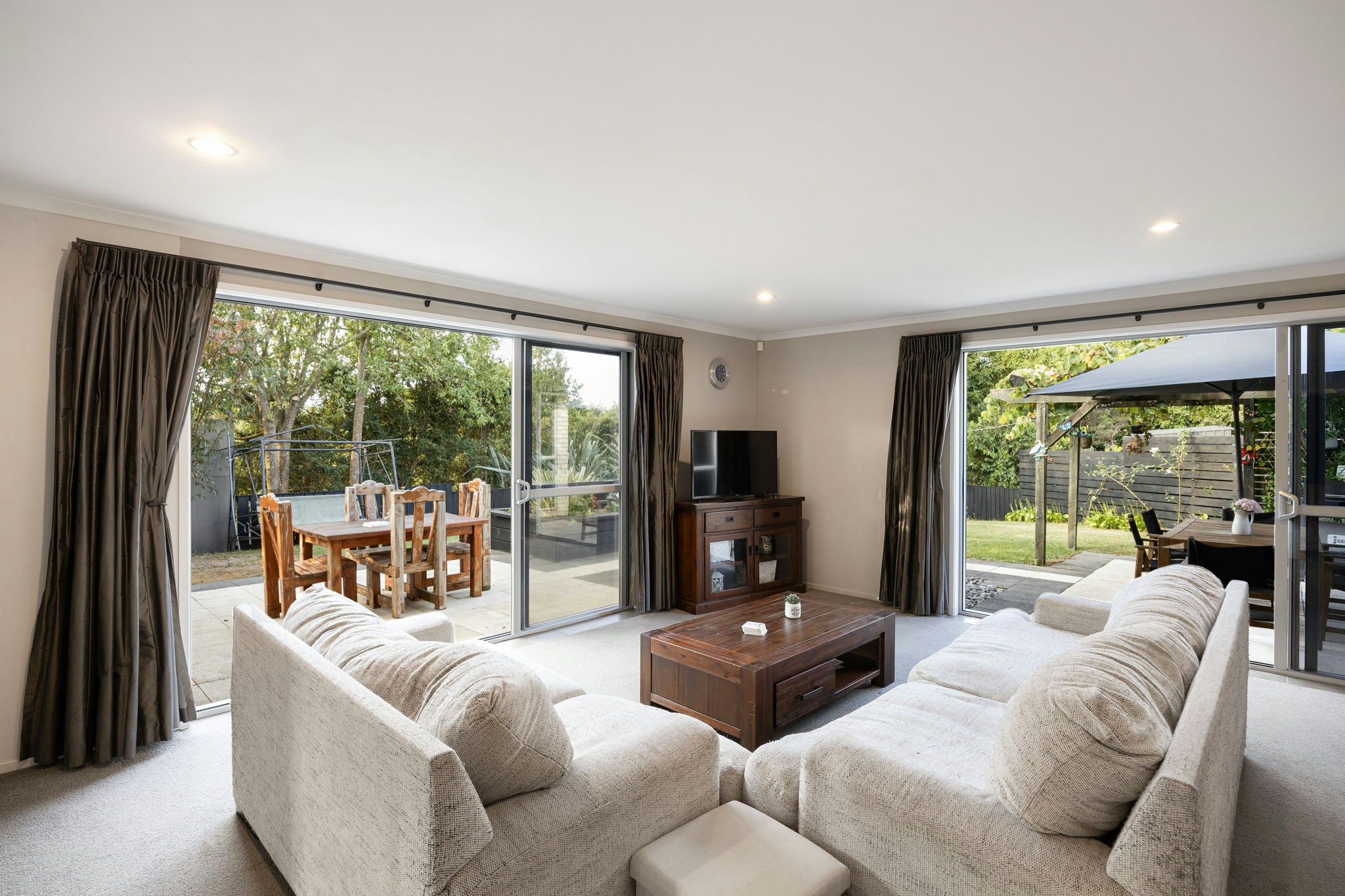 55 web or mls in House AR0 3406a