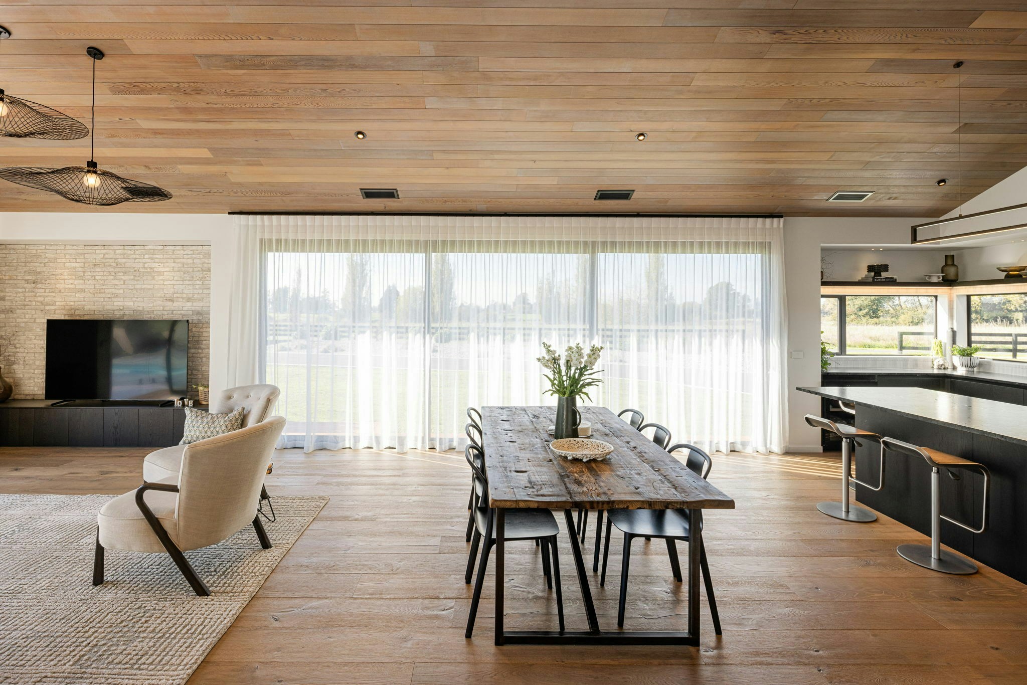 56 web or mls in House AR5 4060