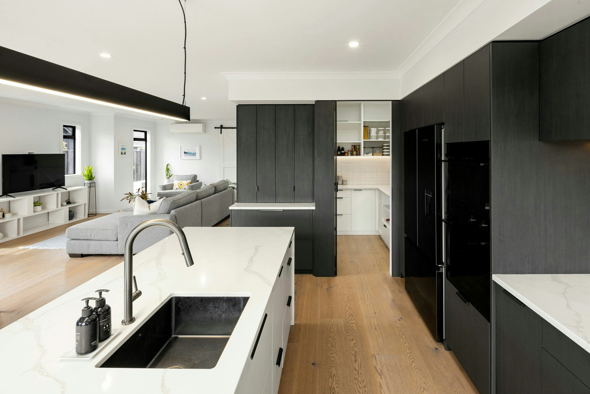 56 web or mls in House AR5 5764