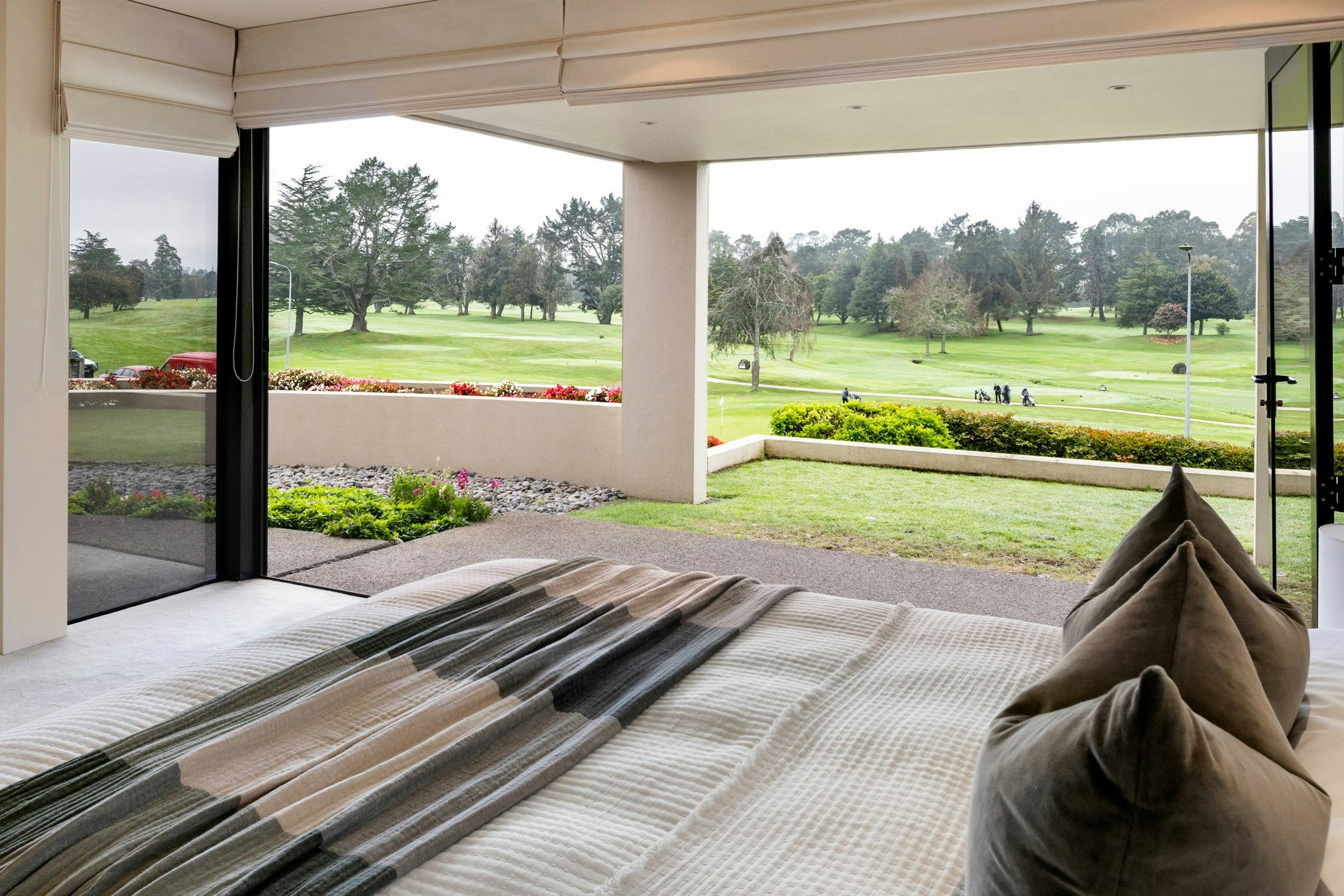 56 web or mls in House AR5 8906